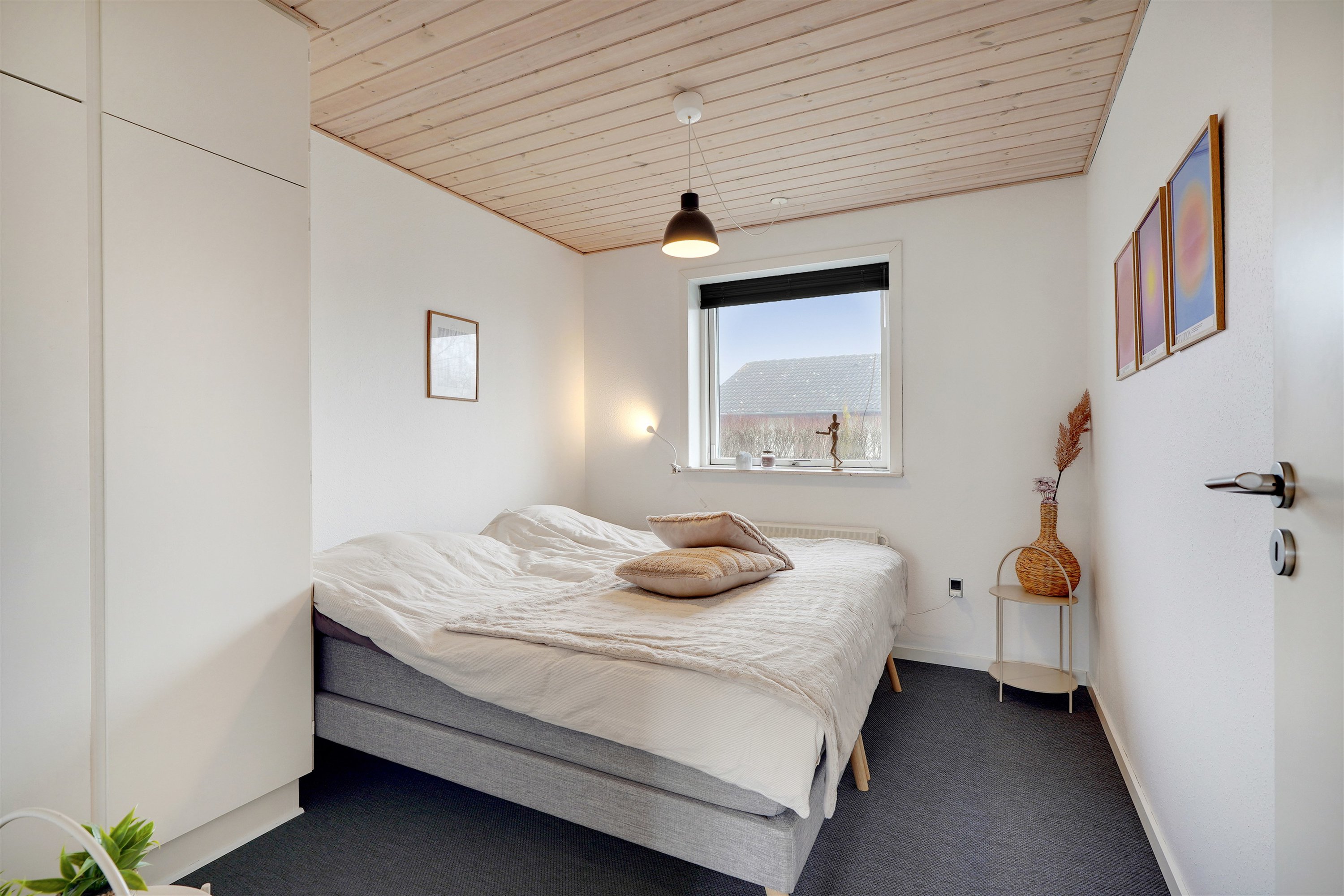 Fremhævet soveværelse billede i fuldskærmstilstand. Billede af Mølleparken 336, 7190 Billund