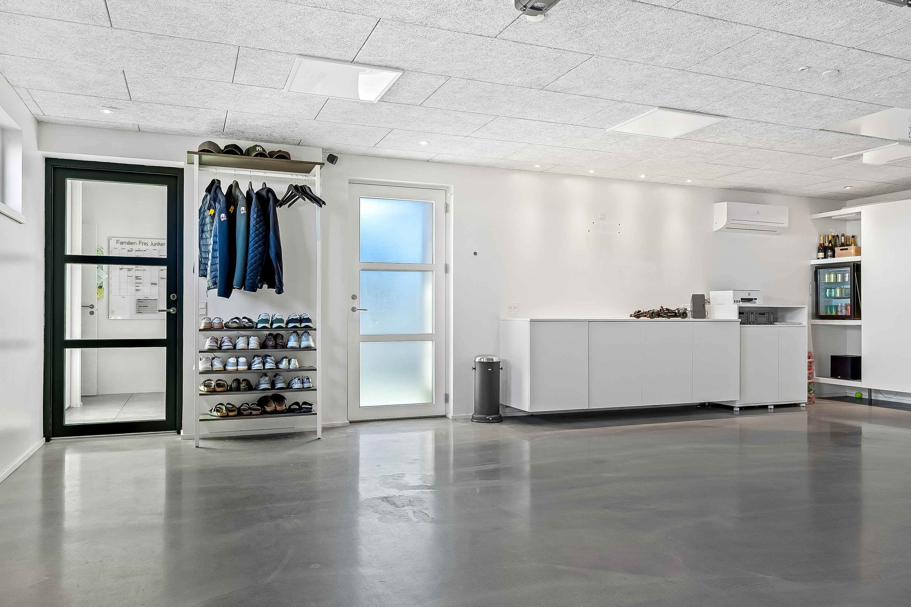 Fremhævet garage billede i fuldskærmstilstand. Billede af Frejas Ager 19, Dalby, 6000 Kolding