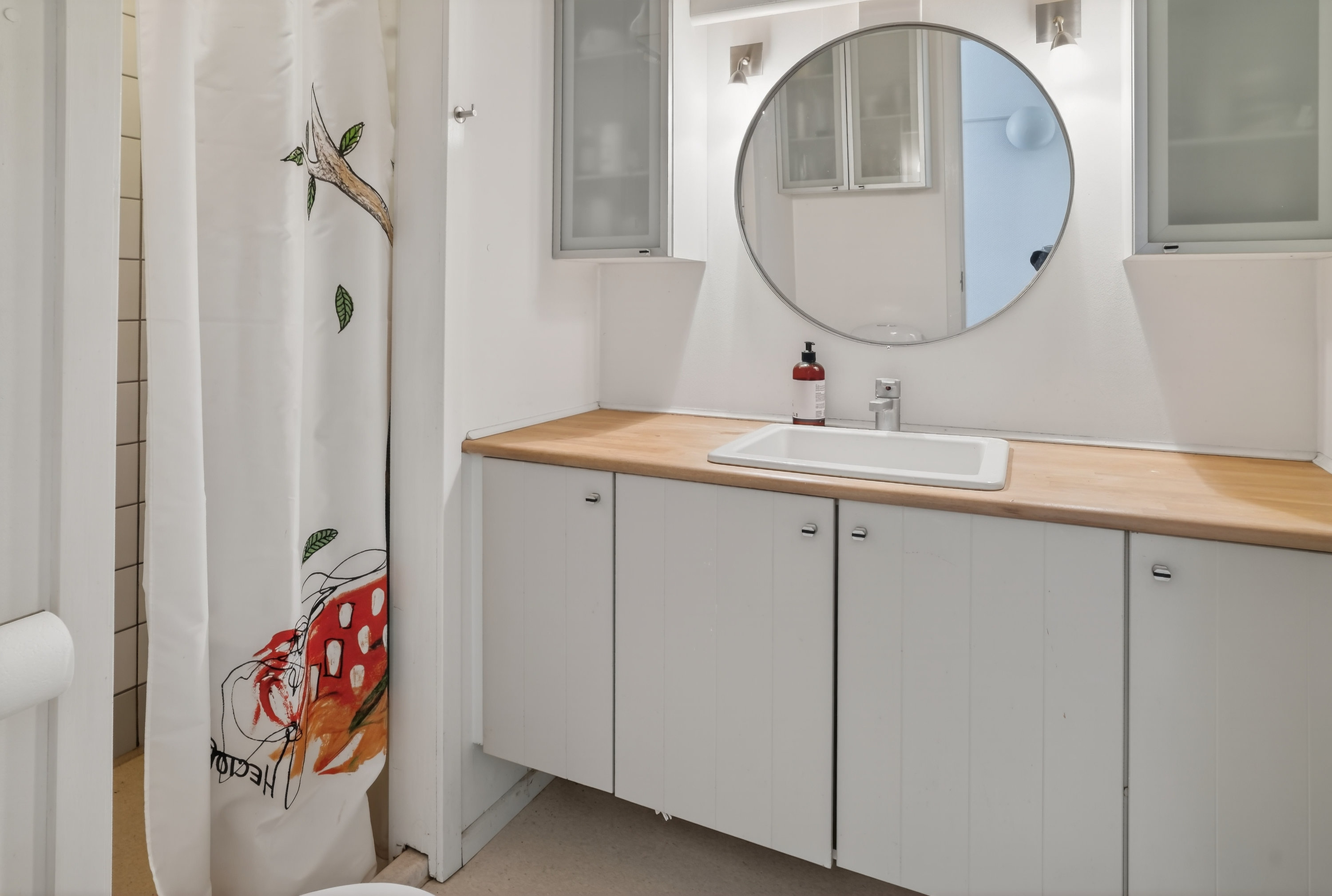 Fremhævet badeværelse billede i fuldskærmstilstand. Billede af Hyrdevænget 7, Bonderup, 3250 Gilleleje