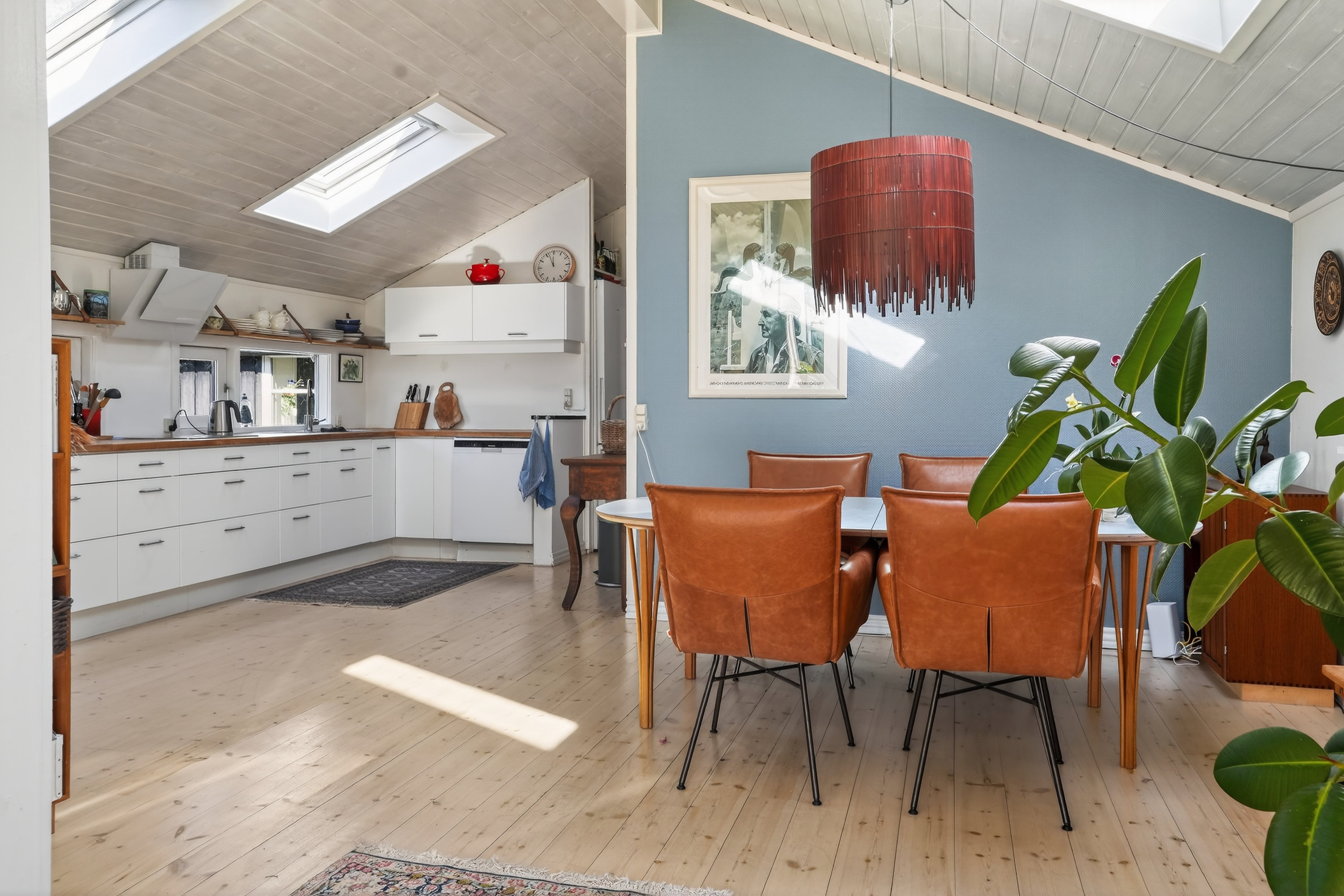 Fremhævet spisestue billede i fuldskærmstilstand. Billede af Hyrdevænget 7, Bonderup, 3250 Gilleleje