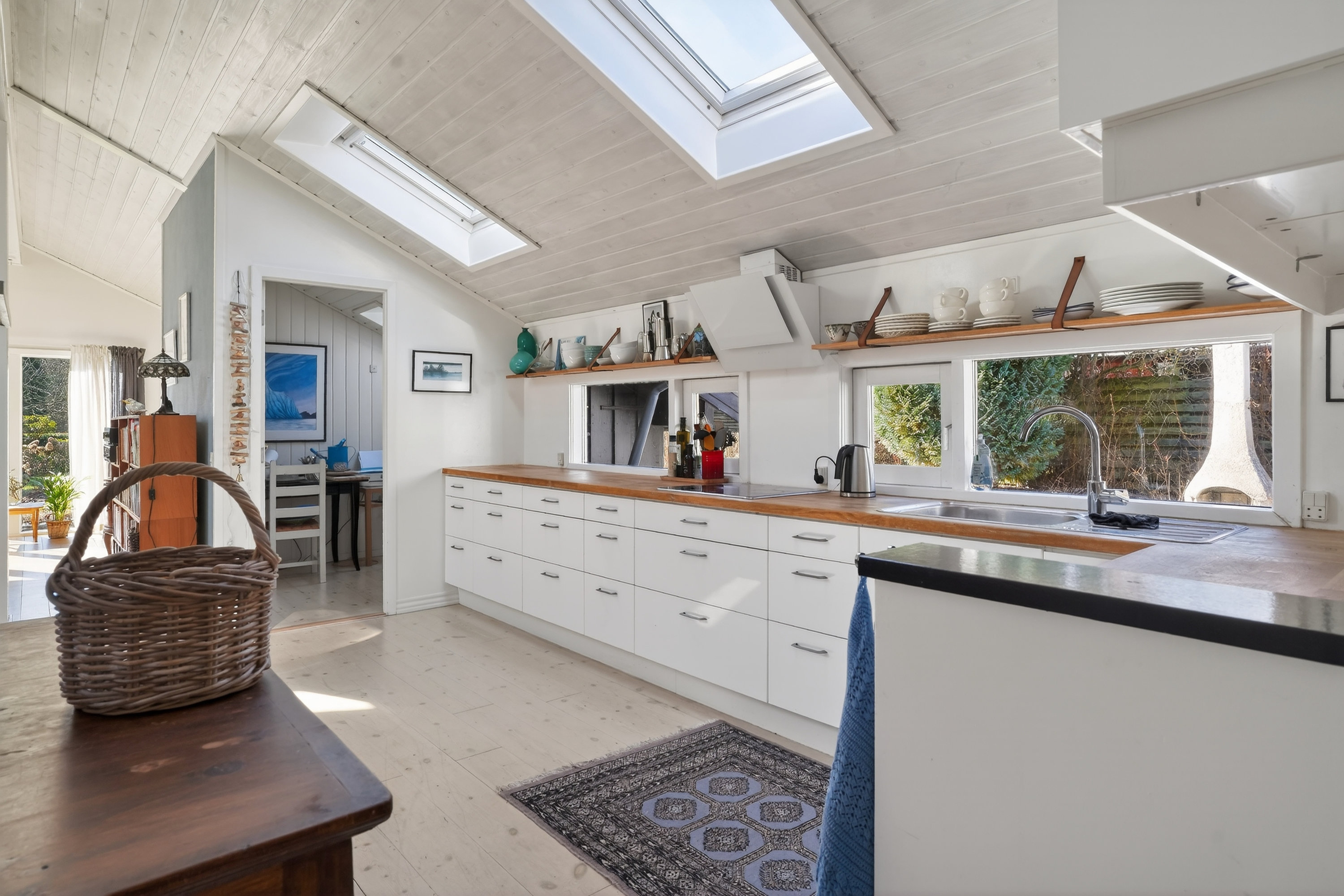 Fremhævet køkken billede i fuldskærmstilstand. Billede af Hyrdevænget 7, Bonderup, 3250 Gilleleje