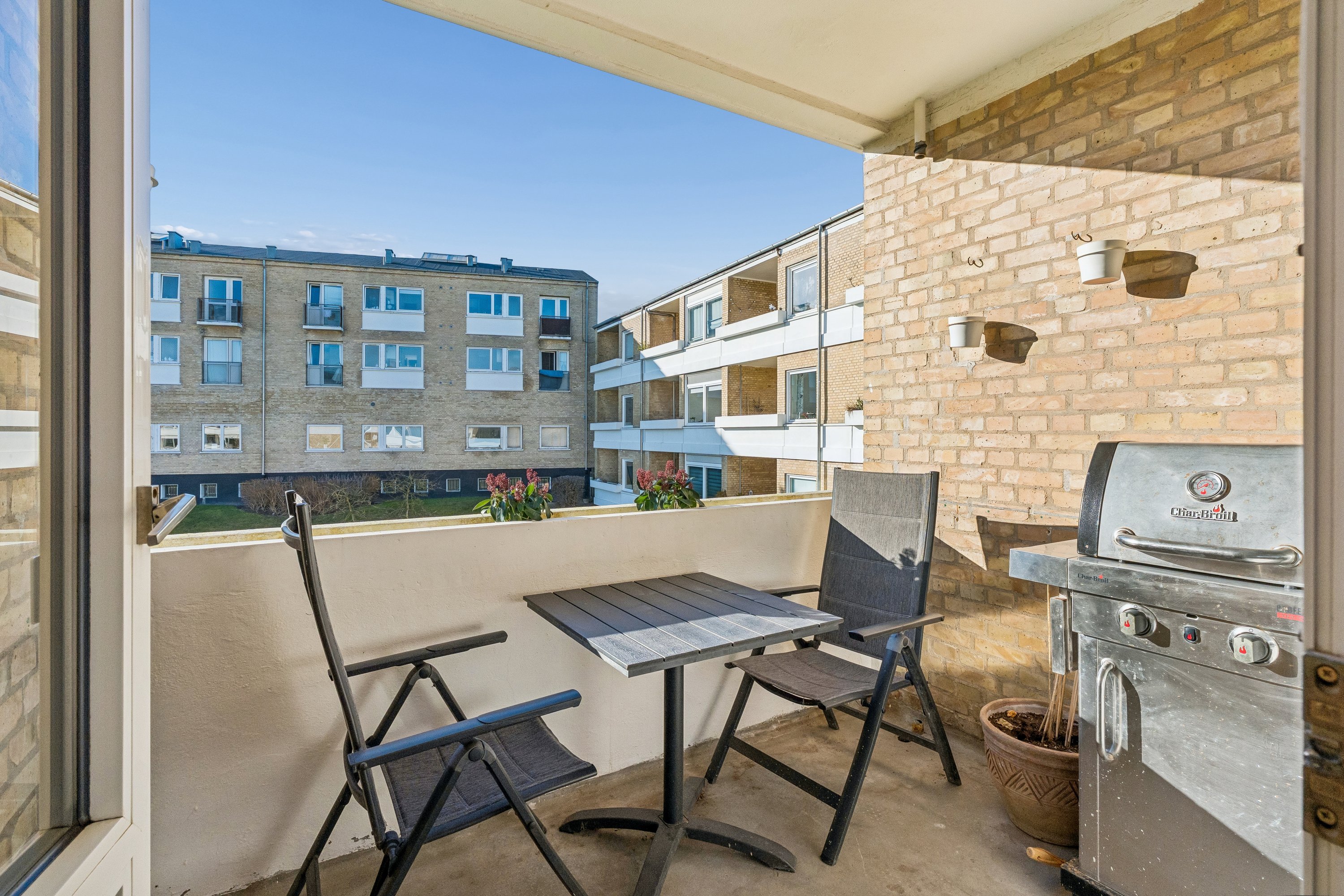 Miniaturebillede 1: altan. Billede af Provstejorden 6, 1. th., 9000 Aalborg