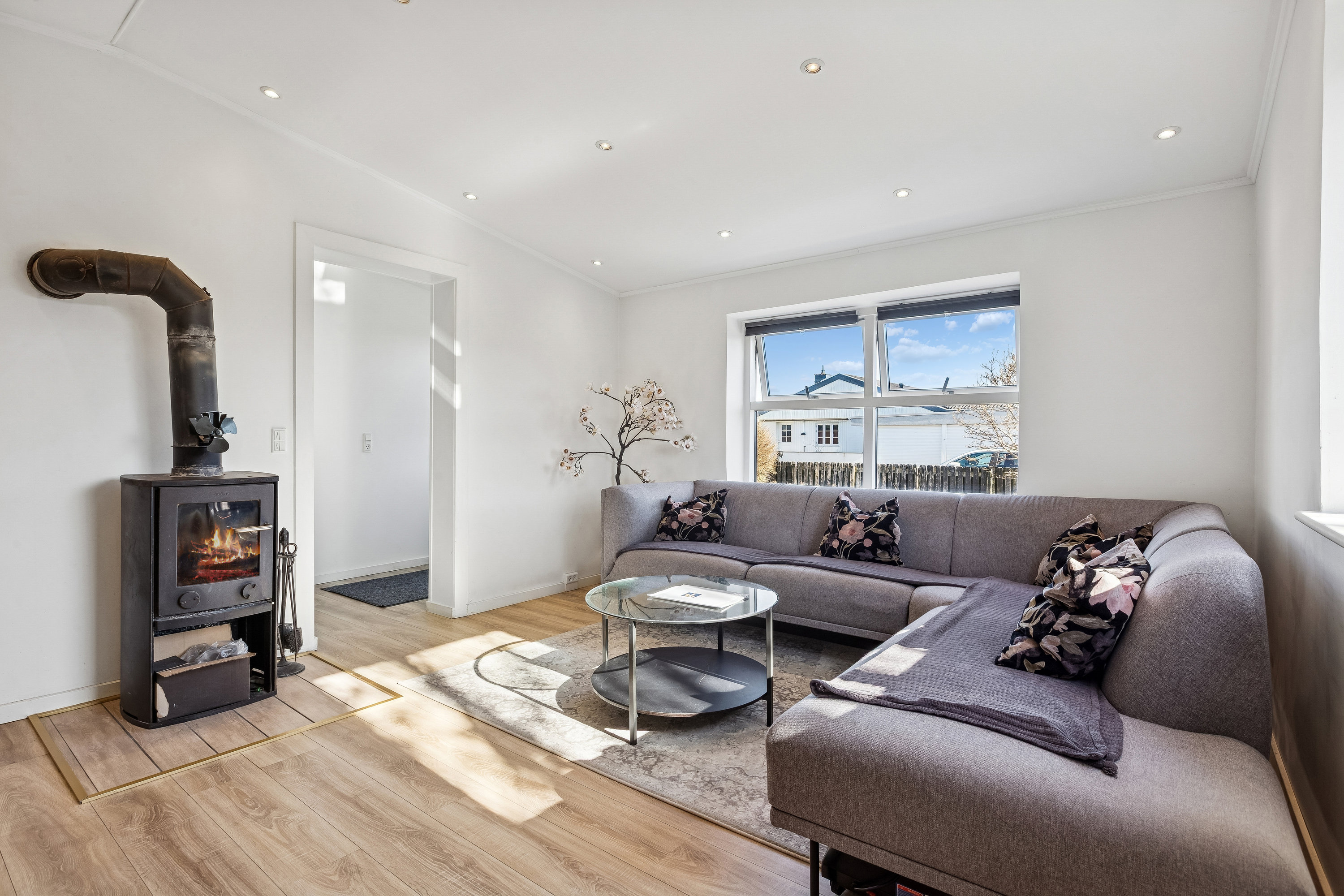 Fremhævet stue billede i fuldskærmstilstand. Billede af Malden Alle 12, 2791 Dragør