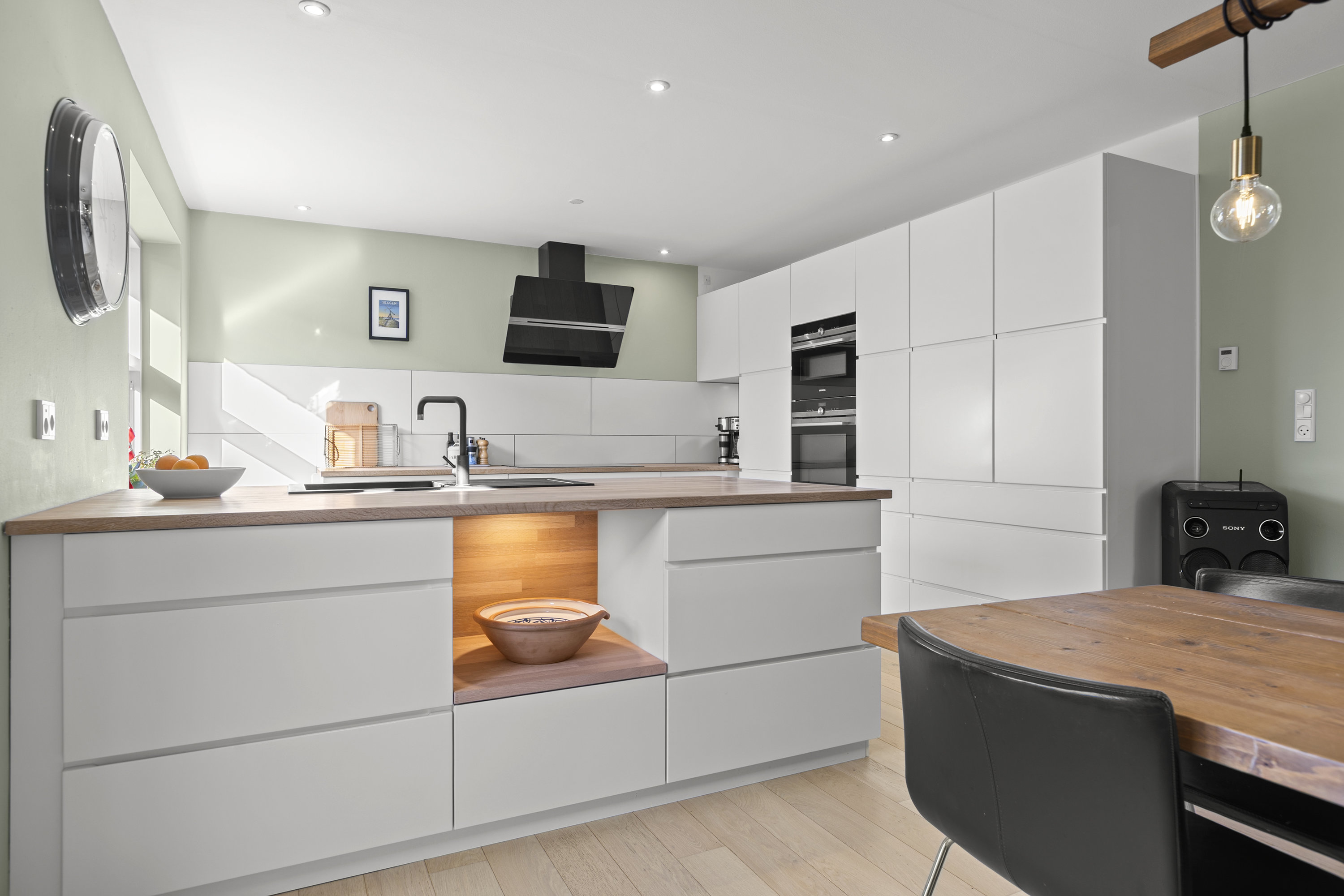 Miniaturebillede 2: køkken. Billede af Lærkevænget 12, 4160 Herlufmagle