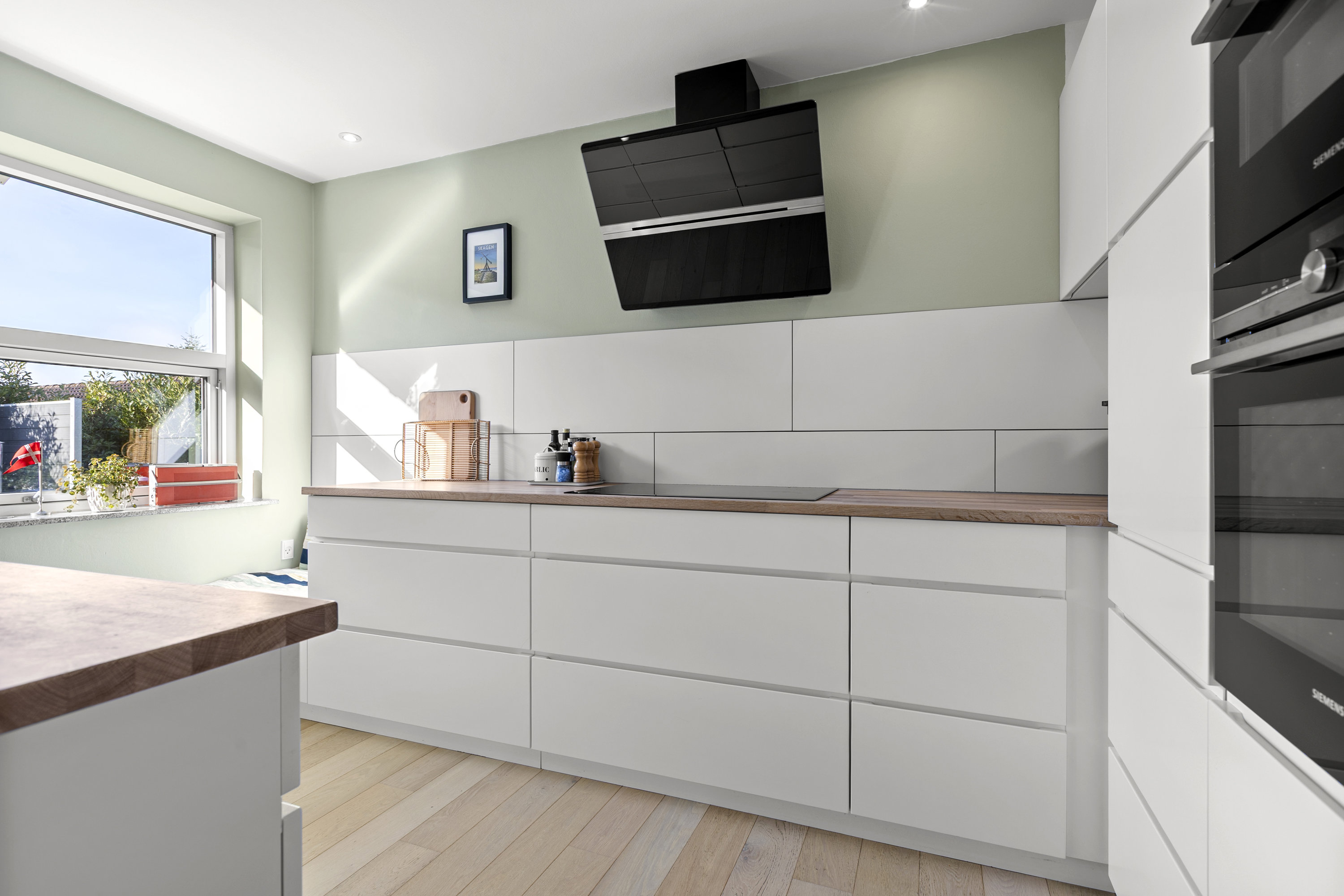 Fremhævet køkken billede i fuldskærmstilstand. Billede af Lærkevænget 12, 4160 Herlufmagle