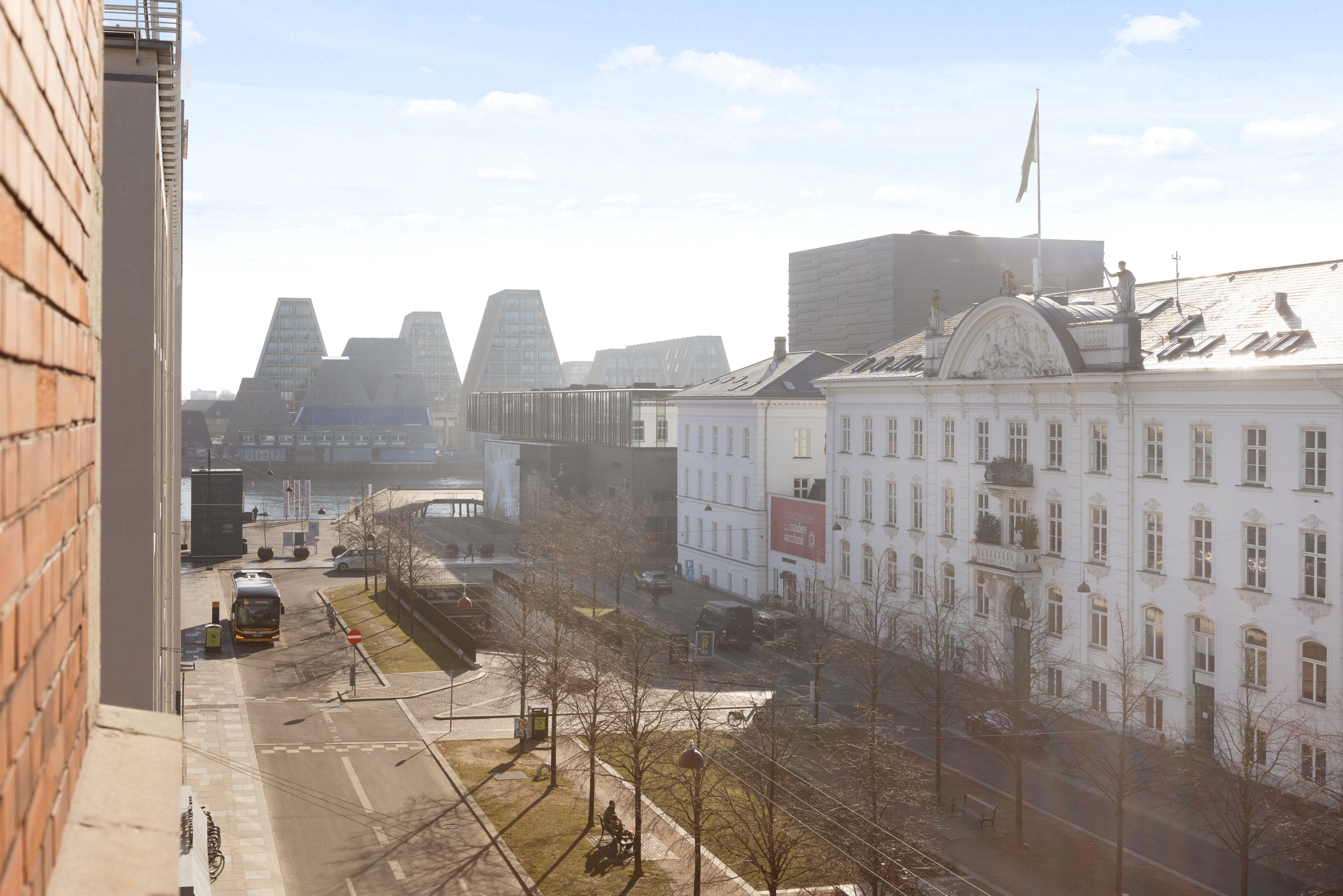 Miniaturebillede 1: udsigt. Billede af Sankt Annæ Plads 19A, 3. tv., 1250 København K