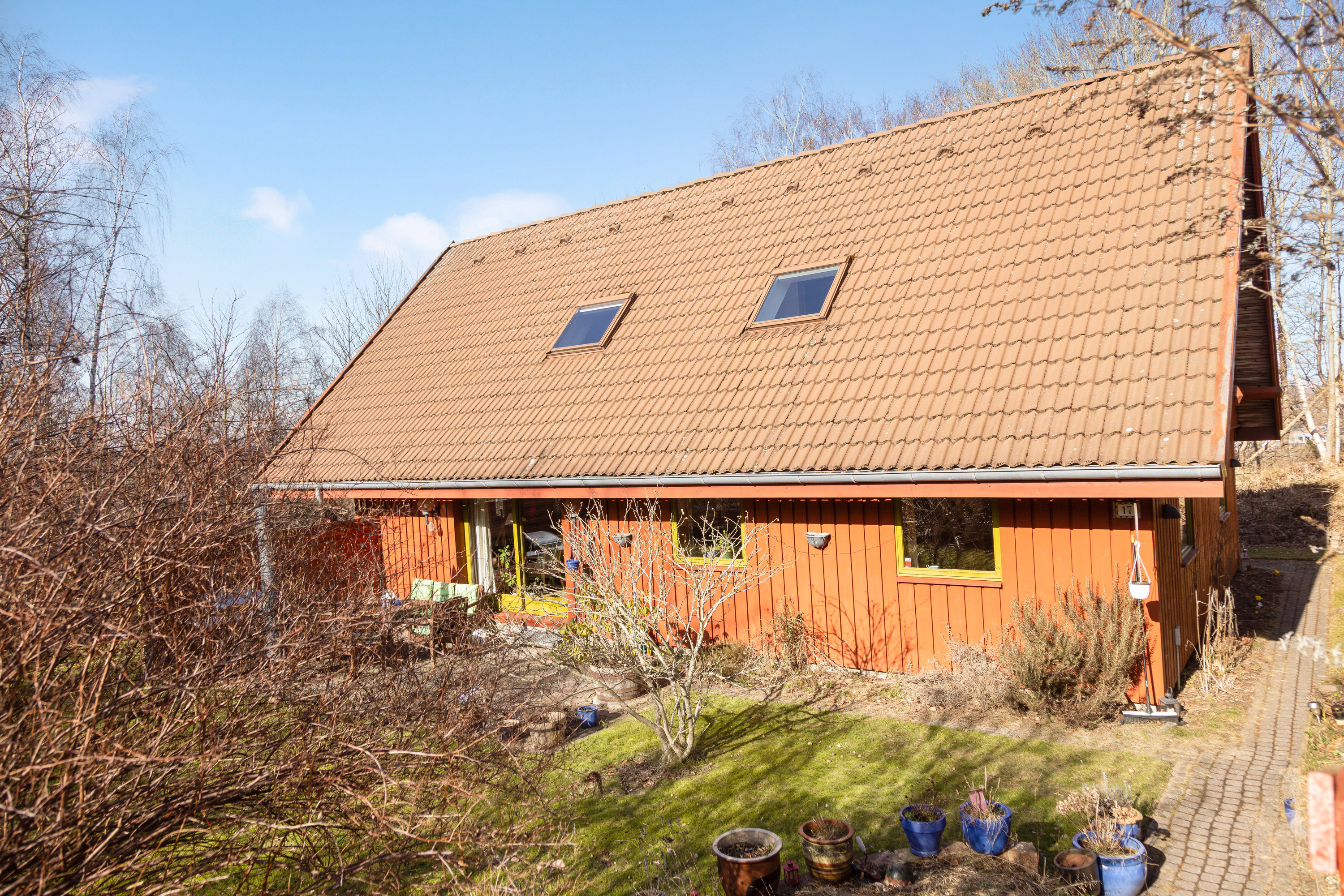 Fremhævet facade billede i fuldskærmstilstand. Billede af Vandtårnsvej 17, 3460 Birkerød