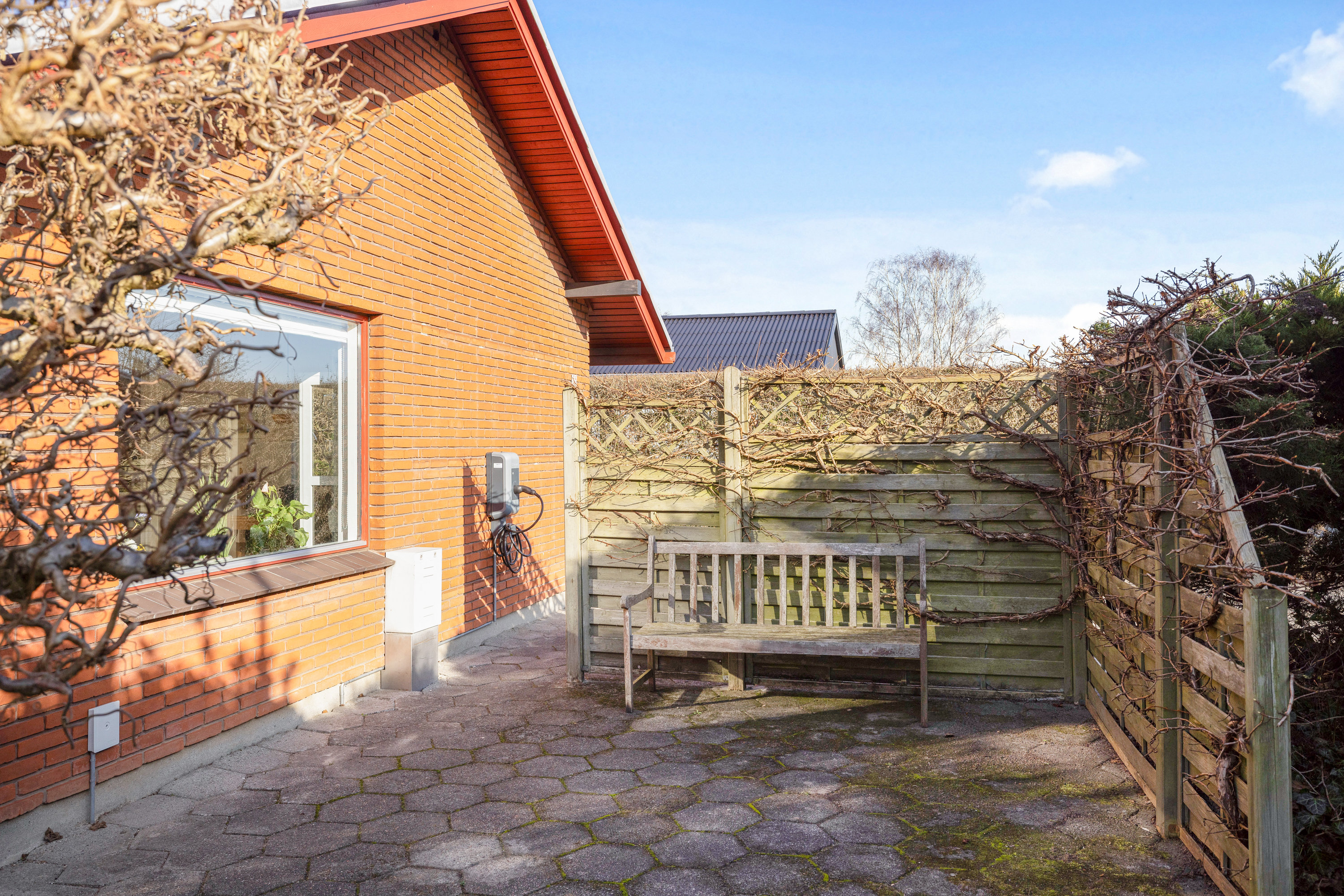 Fremhævet terrasse billede i fuldskærmstilstand. Billede af Axel Juels Alle 86, 2750 Ballerup