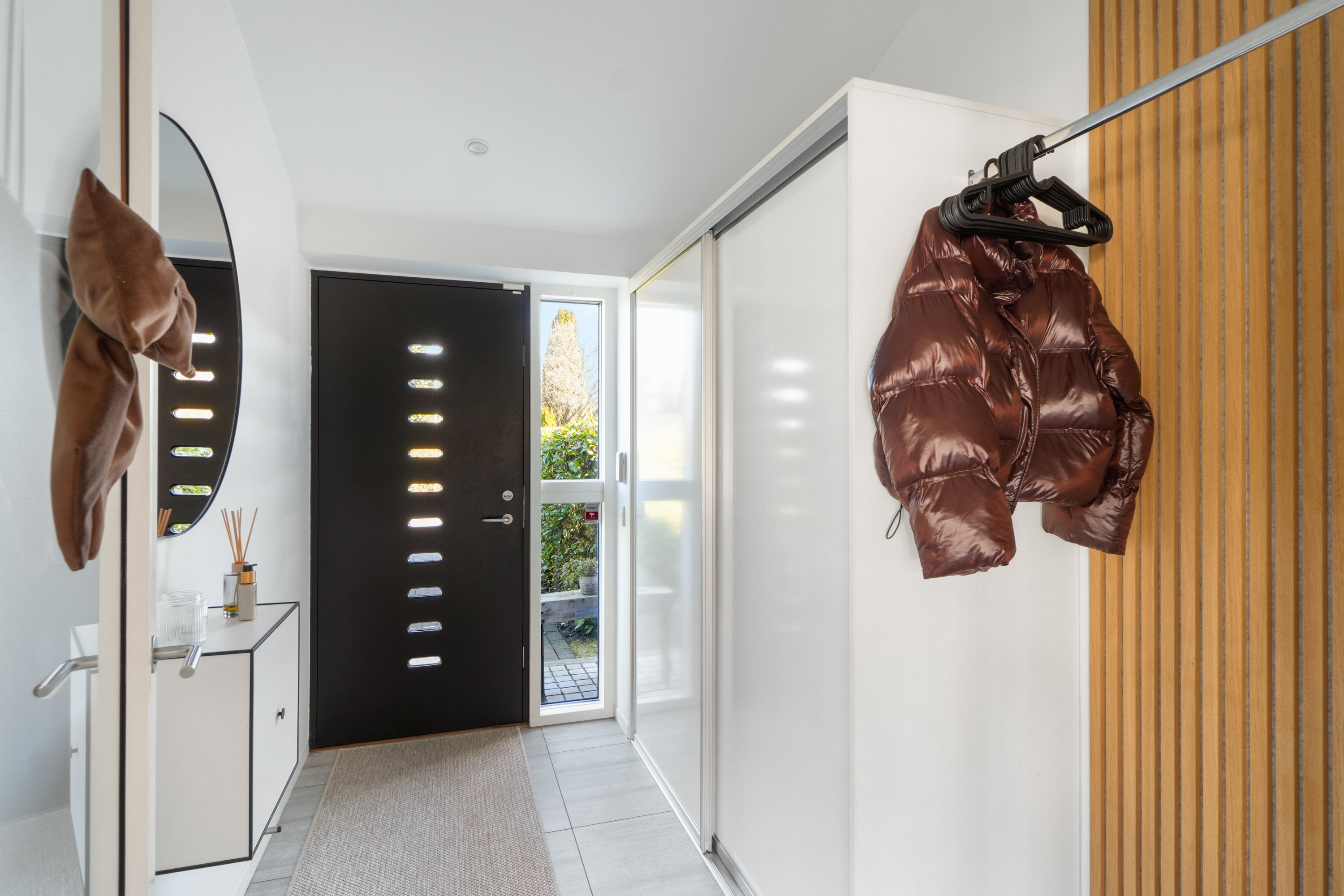 Fremhævet gang billede i fuldskærmstilstand. Billede af Bøndermosevej 12, 2750 Ballerup