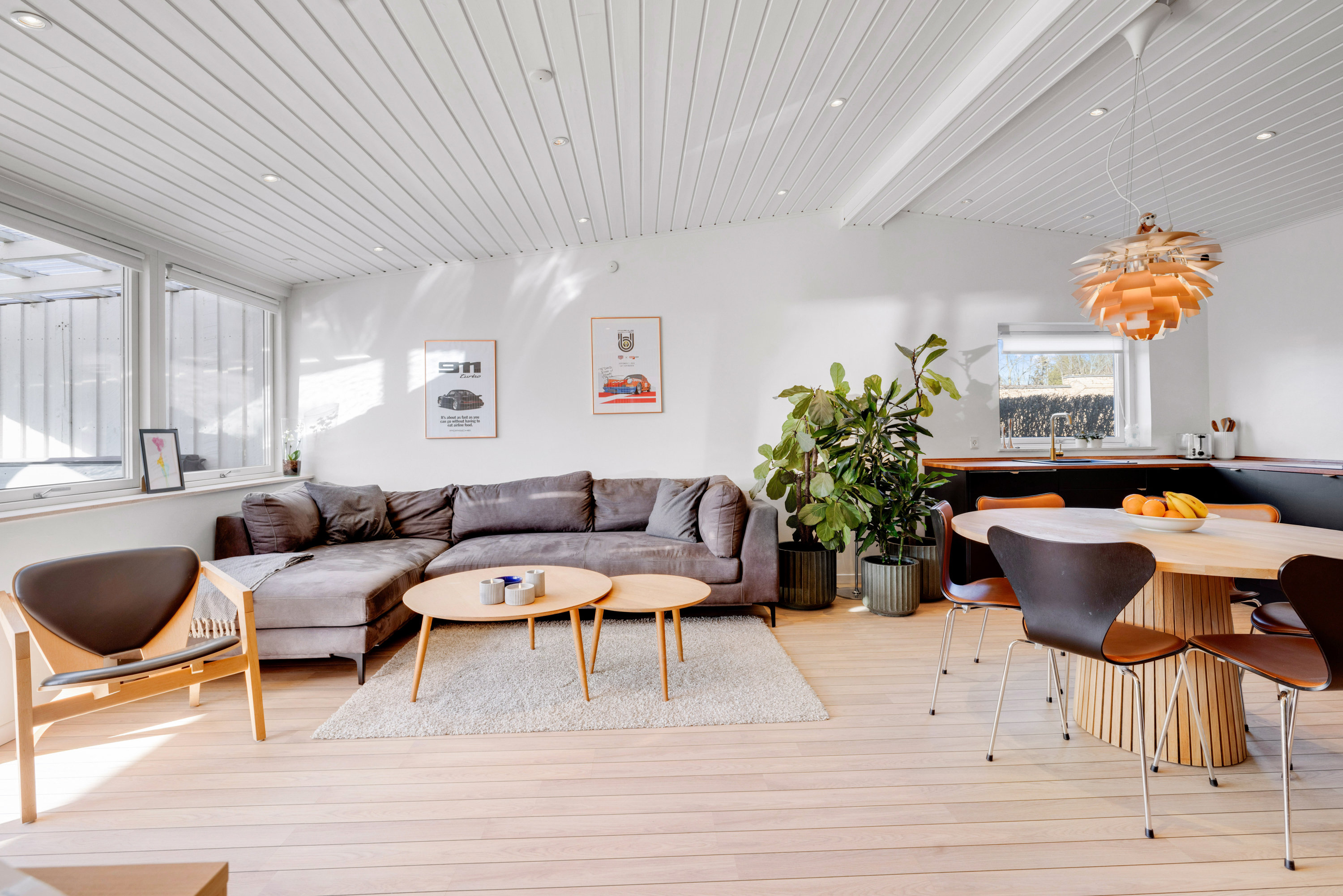 Fremhævet stue billede i fuldskærmstilstand. Billede af Klokkerhaven 56, 2750 Ballerup