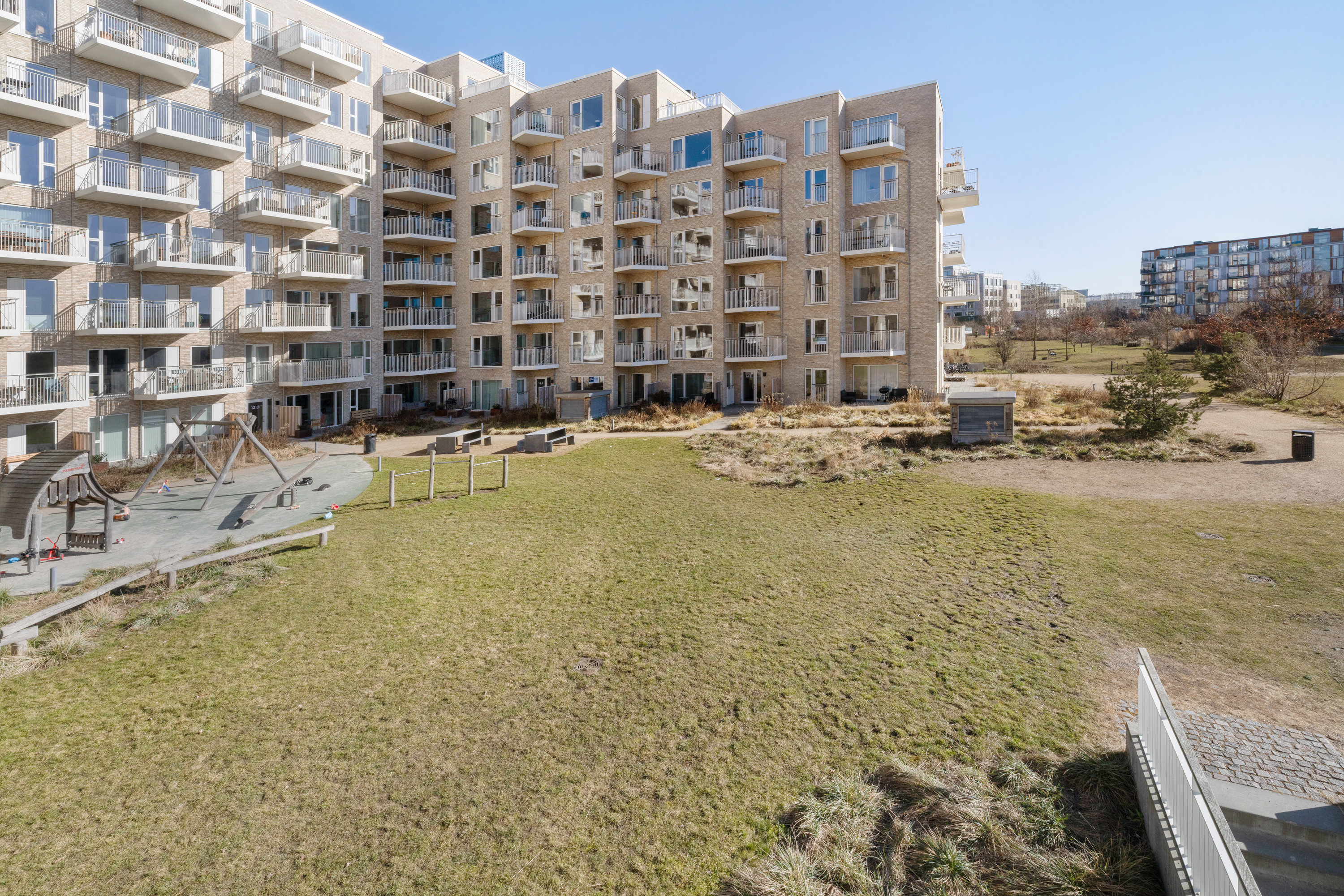 Fremhævet gårdmiljø billede i fuldskærmstilstand. Billede af Teglholmsgade 14A, st.. tv., 2450 København SV