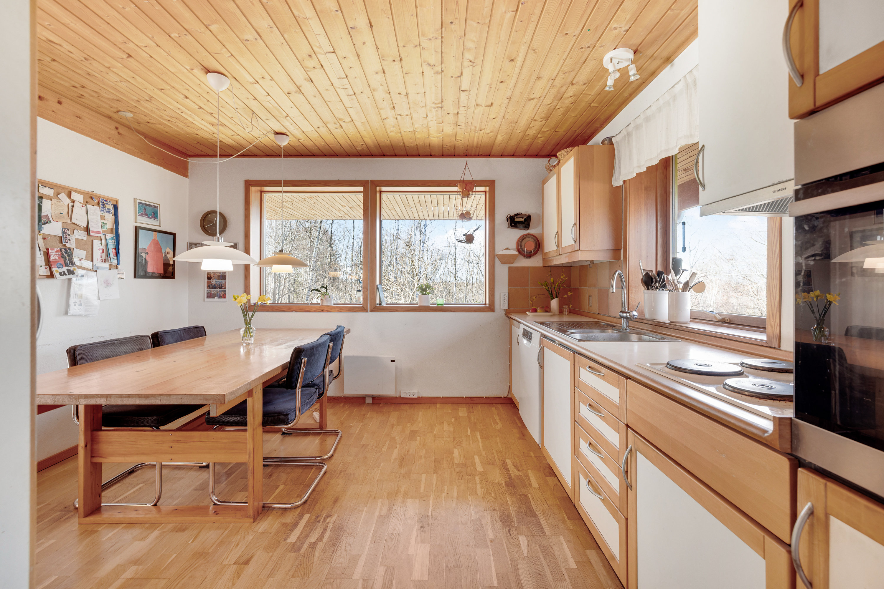 Fremhævet køkken billede i fuldskærmstilstand. Billede af Vandtårnsvej 17, 3460 Birkerød