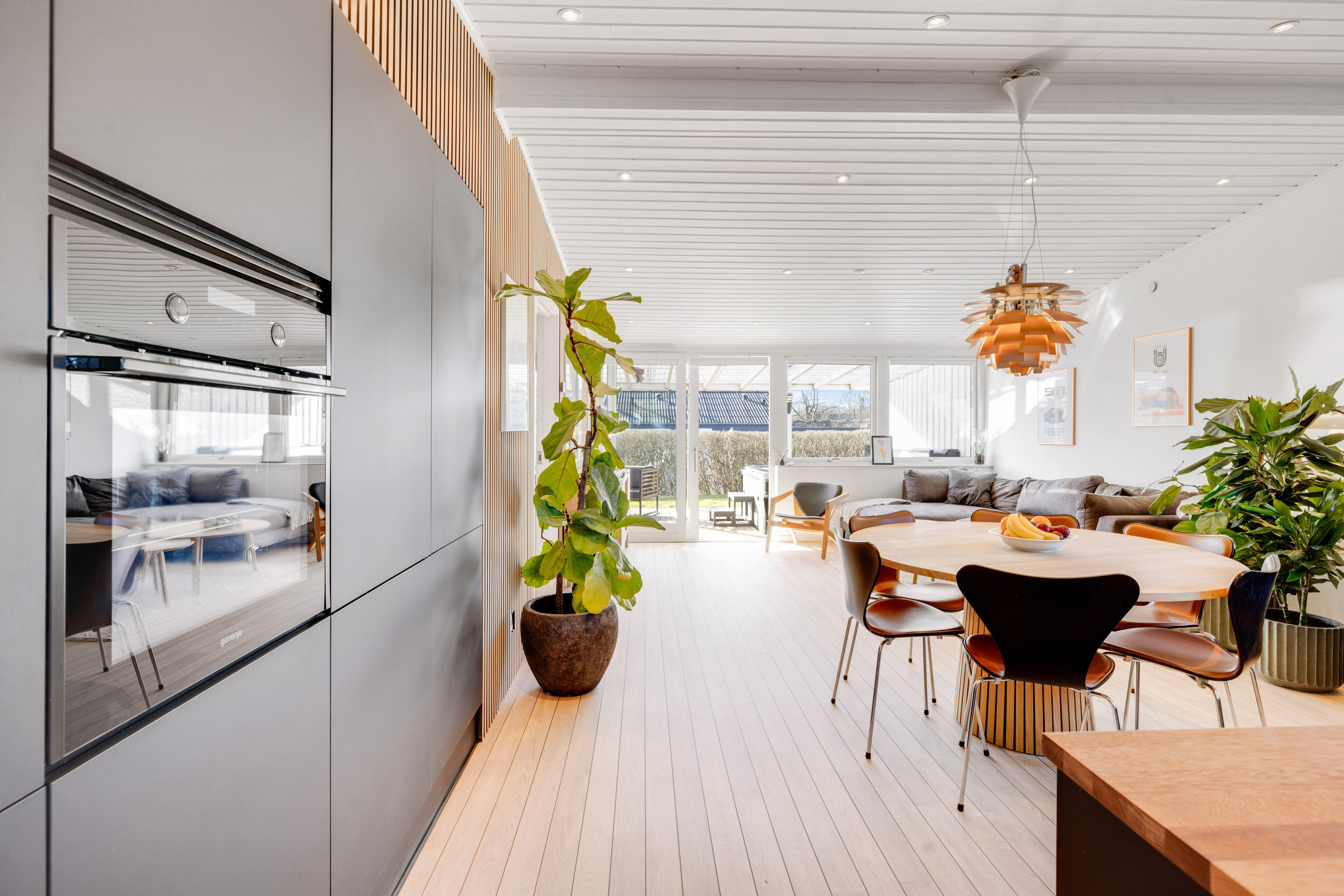 Fremhævet stue billede i fuldskærmstilstand. Billede af Klokkerhaven 56, 2750 Ballerup