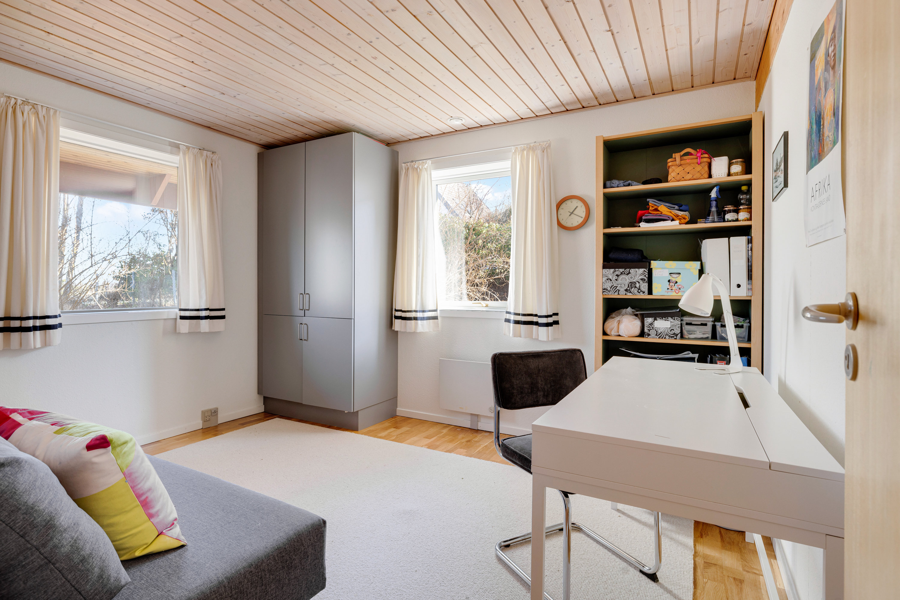 Fremhævet værelse billede i fuldskærmstilstand. Billede af Vandtårnsvej 17, 3460 Birkerød