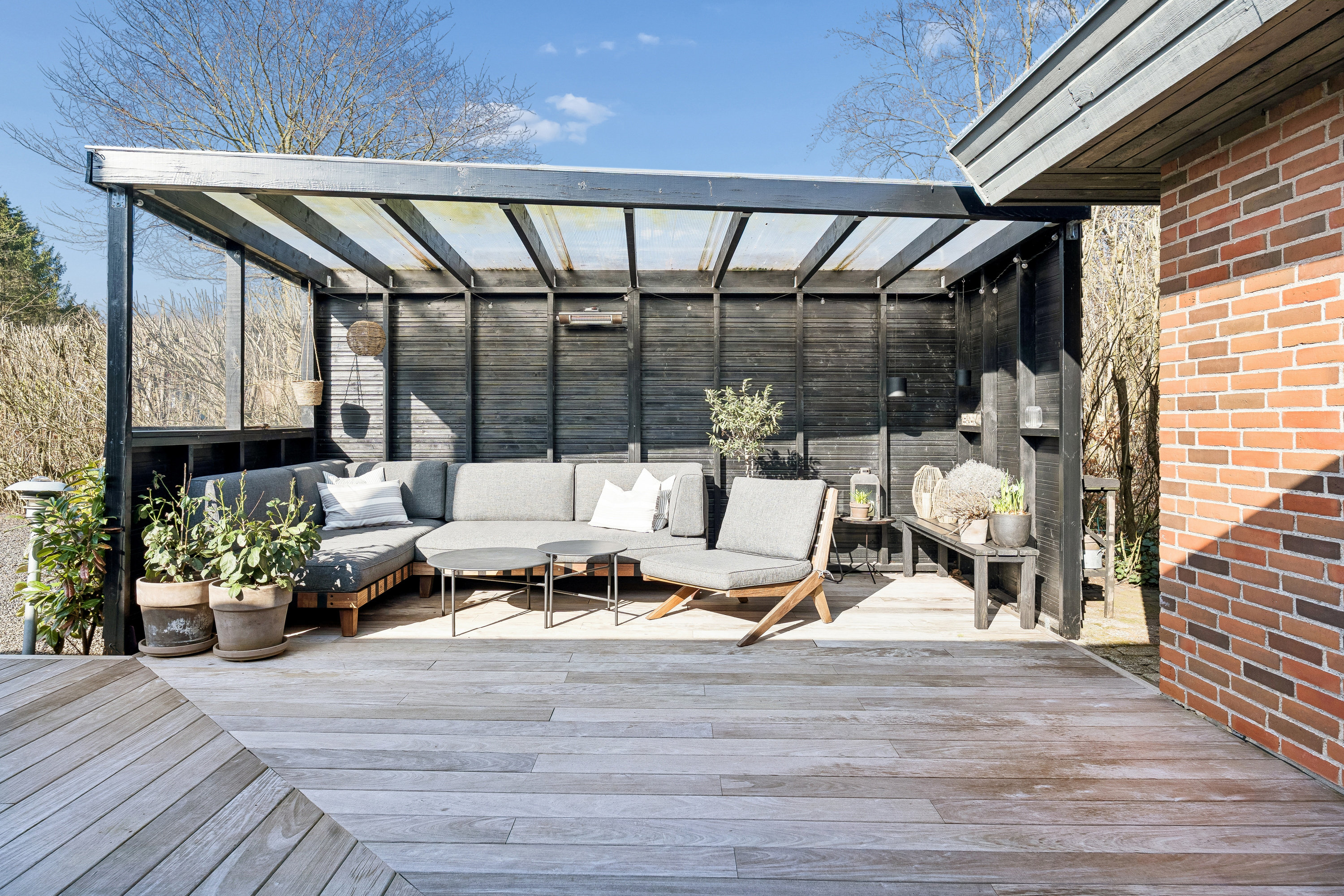 Fremhævet terrasse billede i fuldskærmstilstand. Billede af Lilleskoven 8, 8722 Hedensted