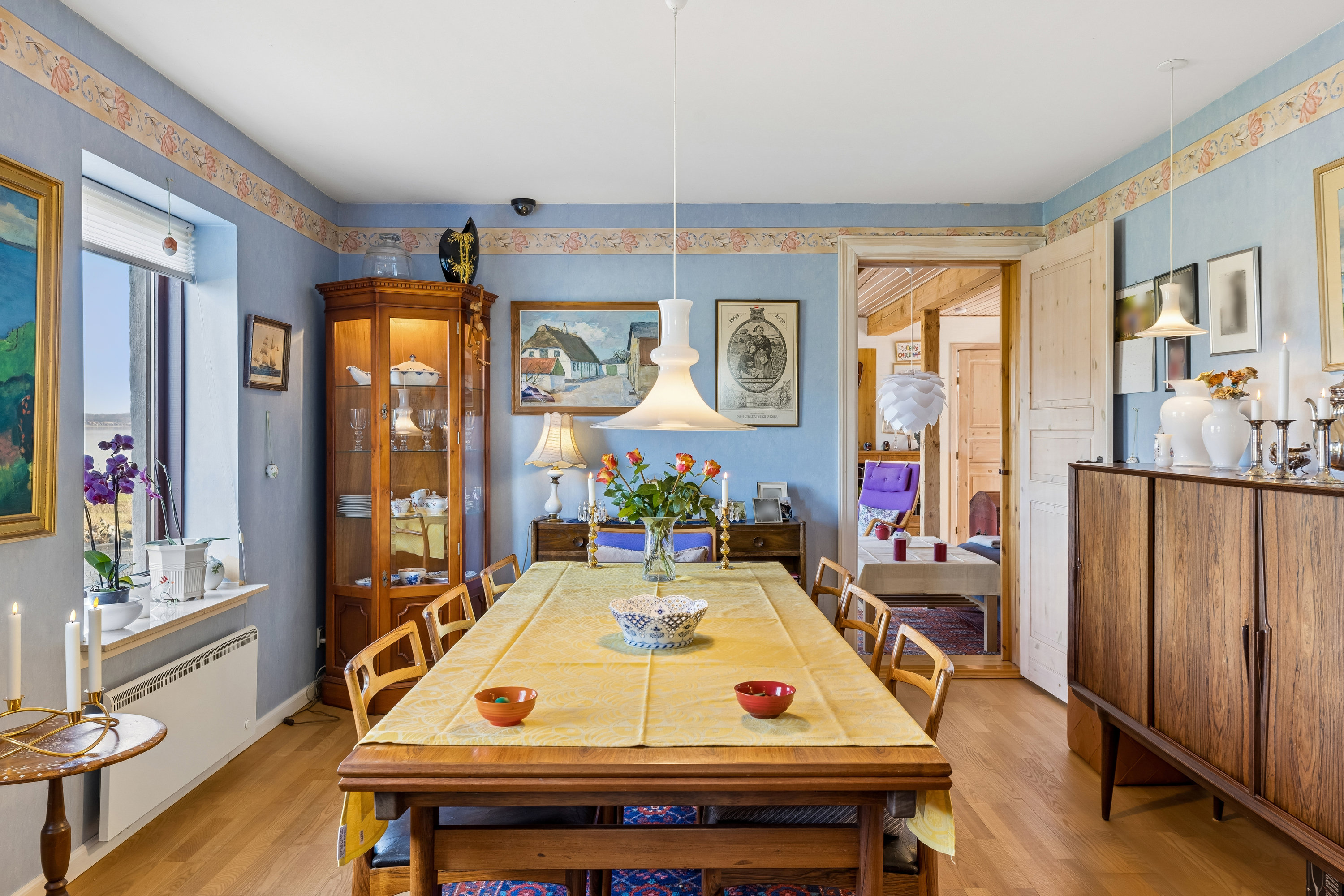 Fremhævet spisestue billede i fuldskærmstilstand. Billede af Dalsgårdvej 18, Dalsgård, 6300 Gråsten