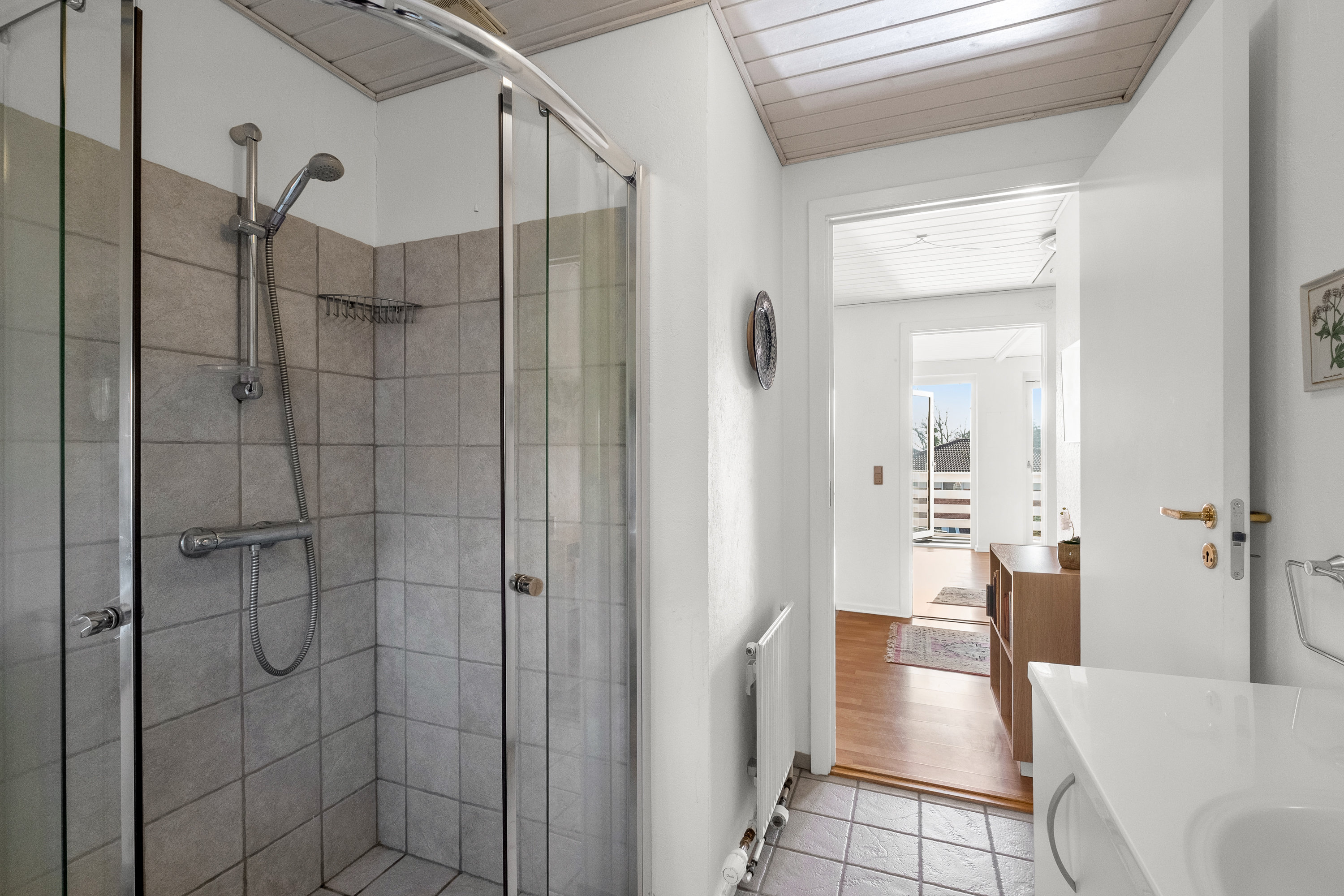 Fremhævet køkken alrum billede i fuldskærmstilstand. Billede af Fruensbakke 33, Løgten, 8541 Skødstrup