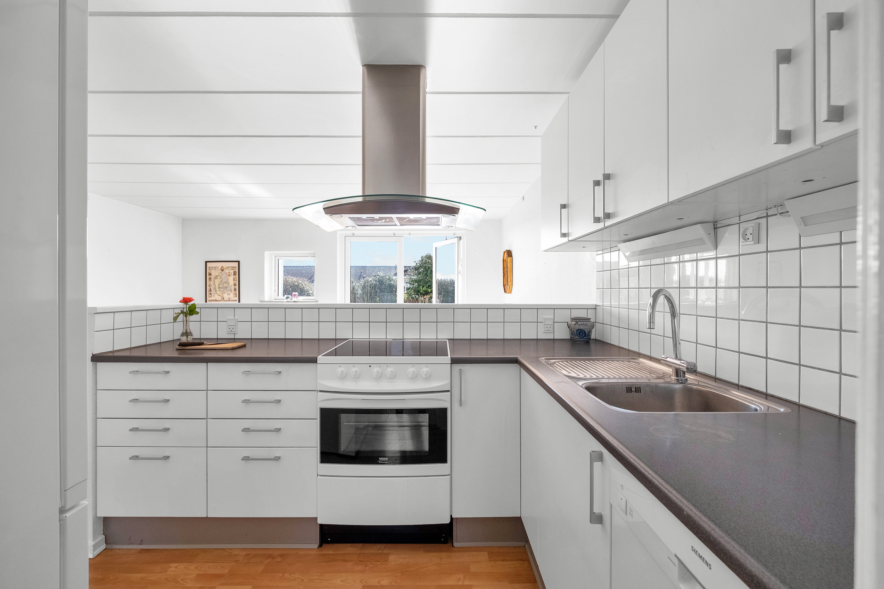 Fremhævet køkken alrum billede i fuldskærmstilstand. Billede af Fruensbakke 33, Løgten, 8541 Skødstrup