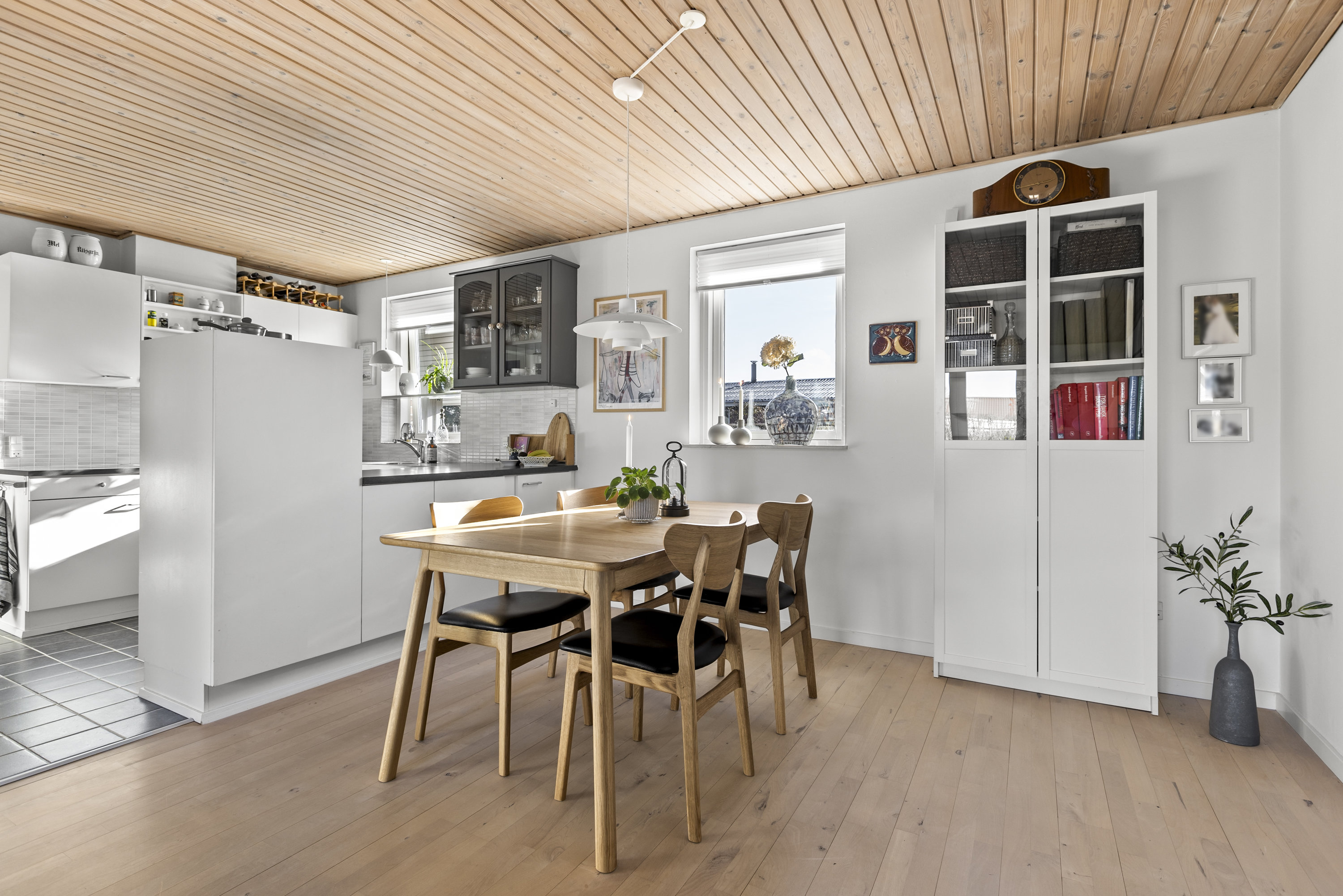 Fremhævet stue billede i fuldskærmstilstand. Billede af Rørmosevej 5A, 4400 Kalundborg