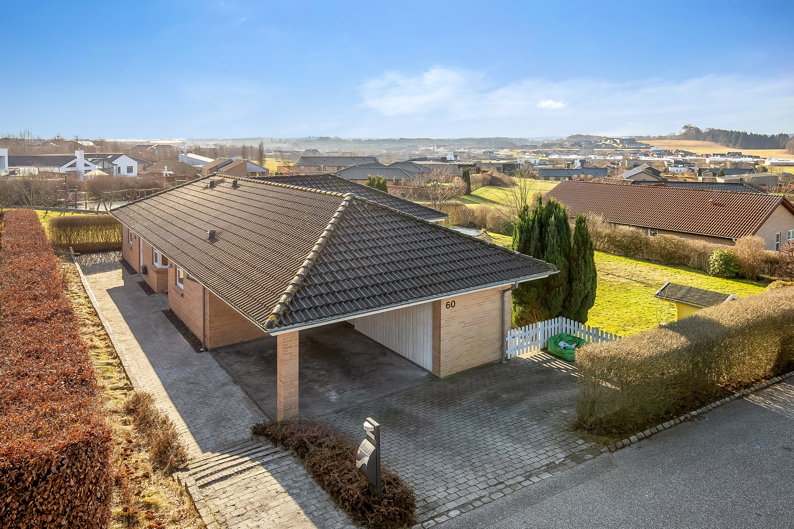 Fremhævet mastefoto billede i fuldskærmstilstand. Billede af Korntoften 60, 7100 Vejle