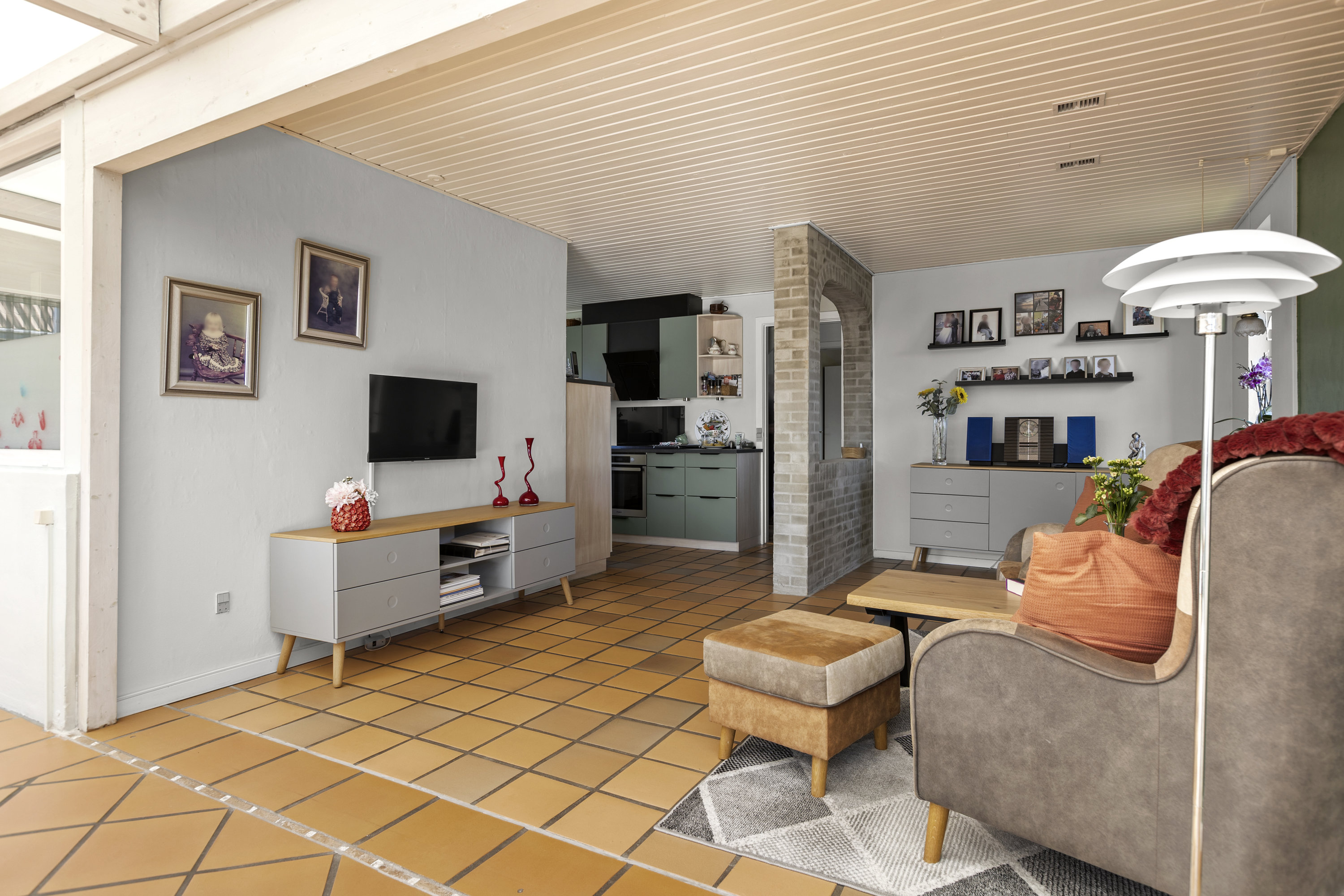 Fremhævet stue billede i fuldskærmstilstand. Billede af Lerklinten 16, 4220 Korsør