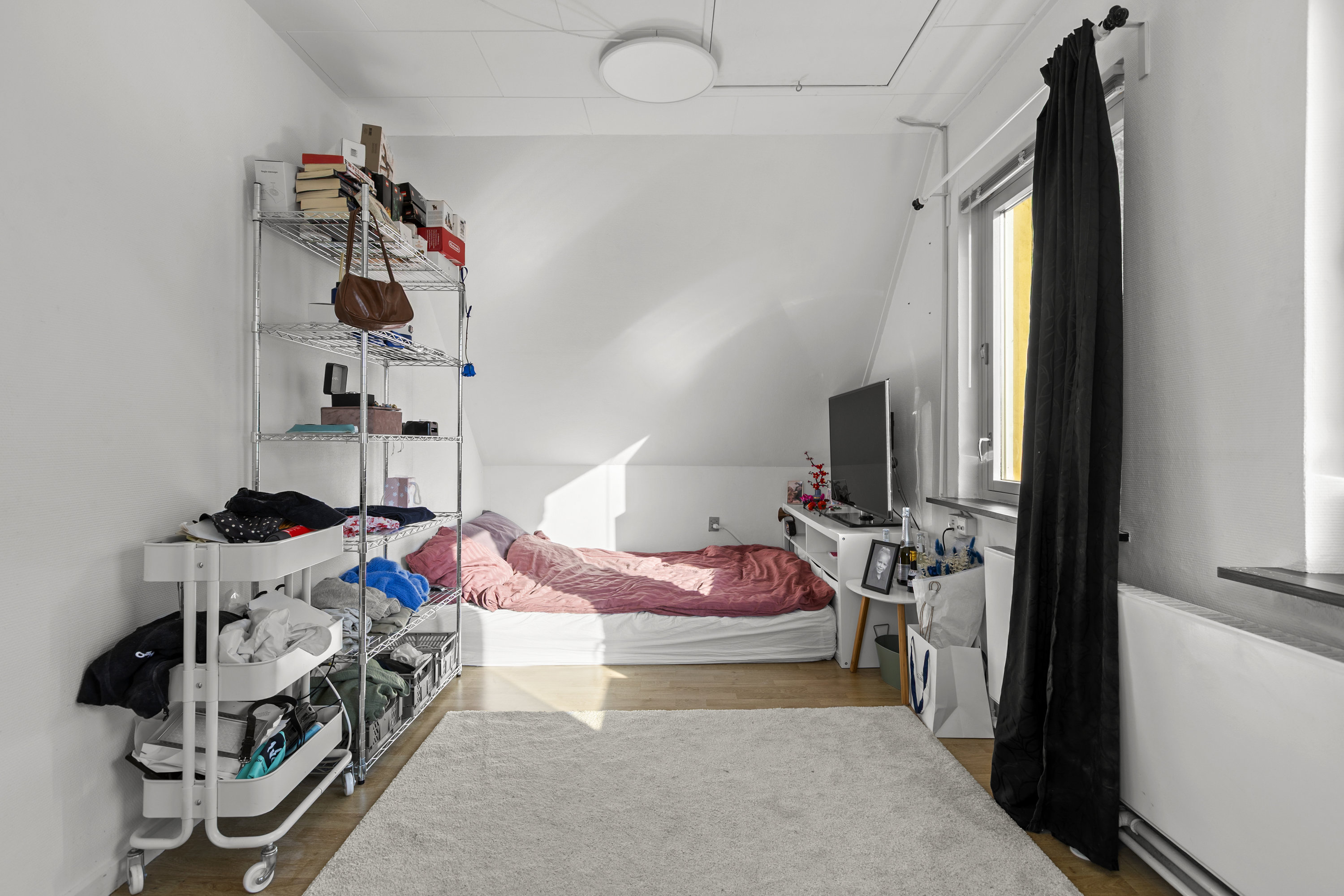 Fremhævet værelse billede i fuldskærmstilstand. Billede af Vedelsgade 2, 4400 Kalundborg