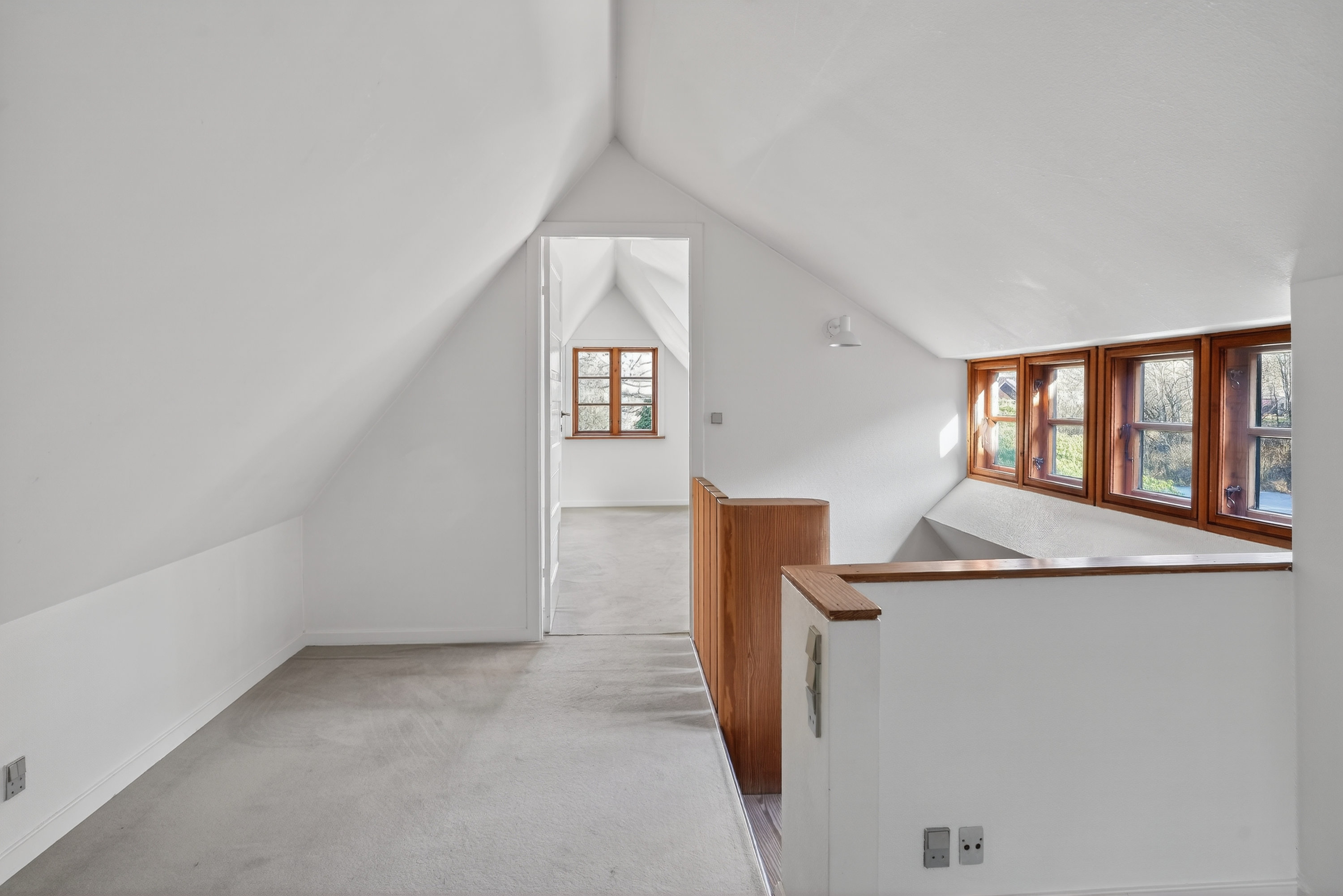 Fremhævet 1. sal billede i fuldskærmstilstand. Billede af Hovmosevej 19, Gadevang, 3400 Hillerød