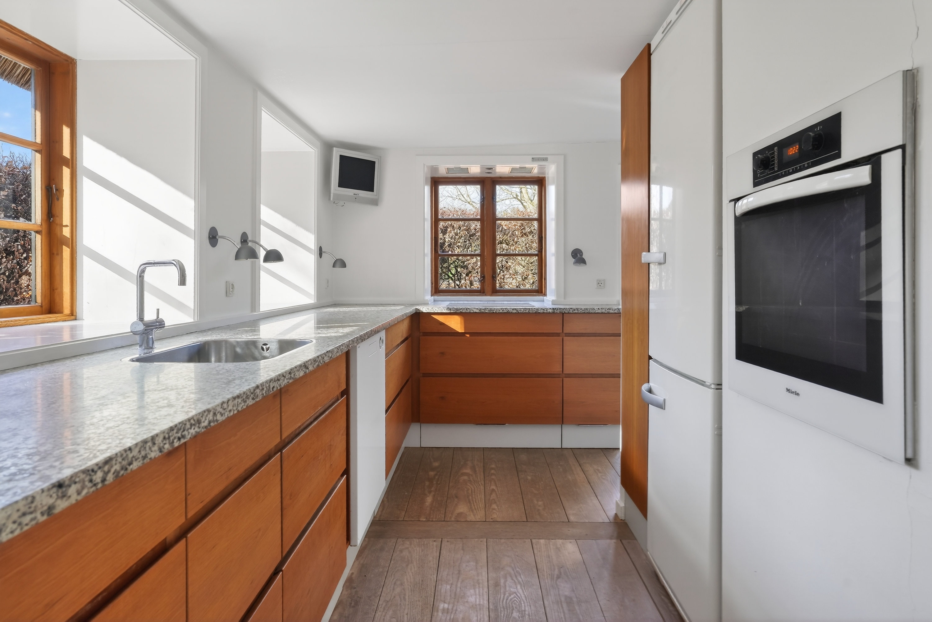 Fremhævet køkken billede i fuldskærmstilstand. Billede af Hovmosevej 19, Gadevang, 3400 Hillerød