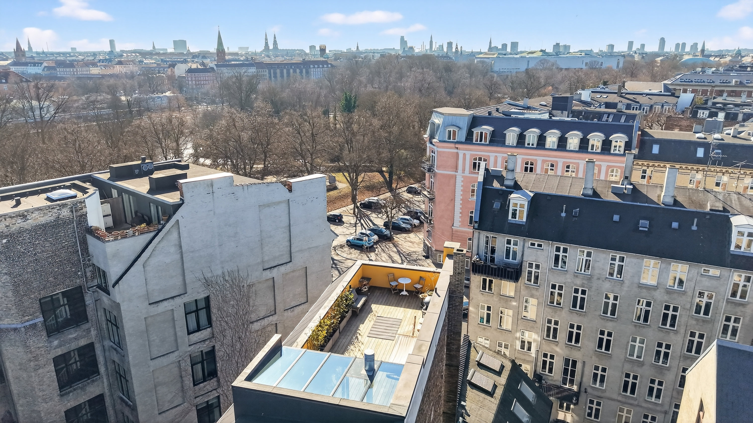 Fremhævet luftfoto billede i fuldskærmstilstand. Billede af Dag Hammarskjölds Allé 1B, 4., 2100 København Ø