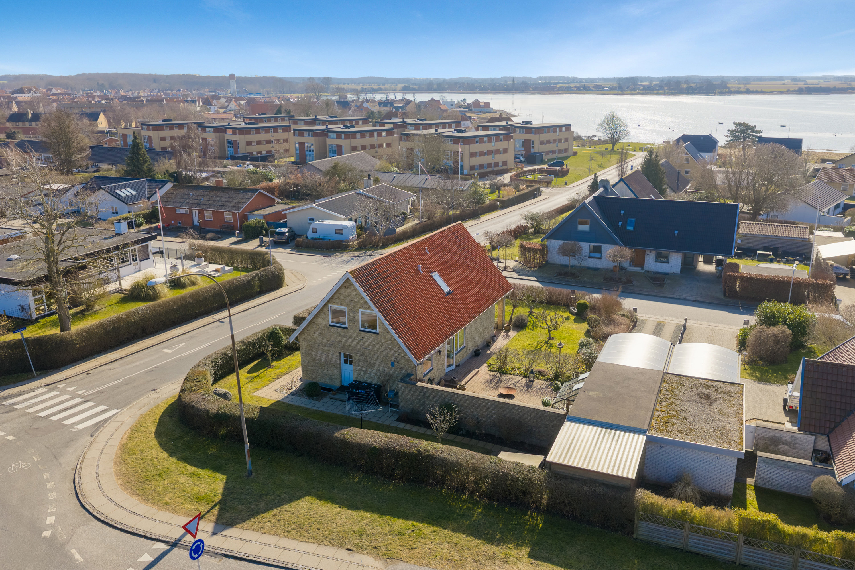 Fremhævet luftfoto billede i fuldskærmstilstand. Billede af Elmevej 32, 5300 Kerteminde