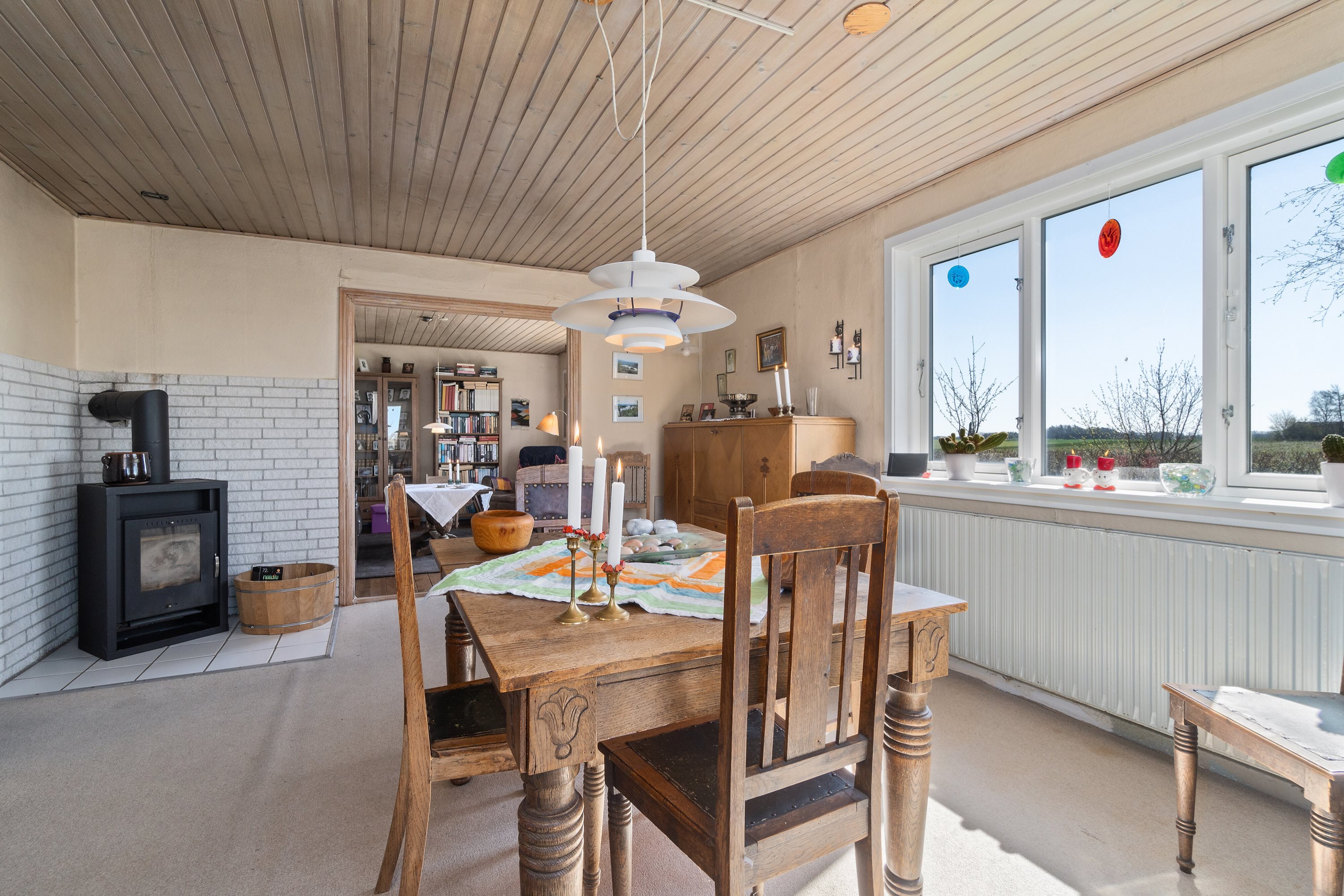 Fremhævet spisestue billede i fuldskærmstilstand. Billede af Hviddingvej 36, Hvidding, 8830 Tjele