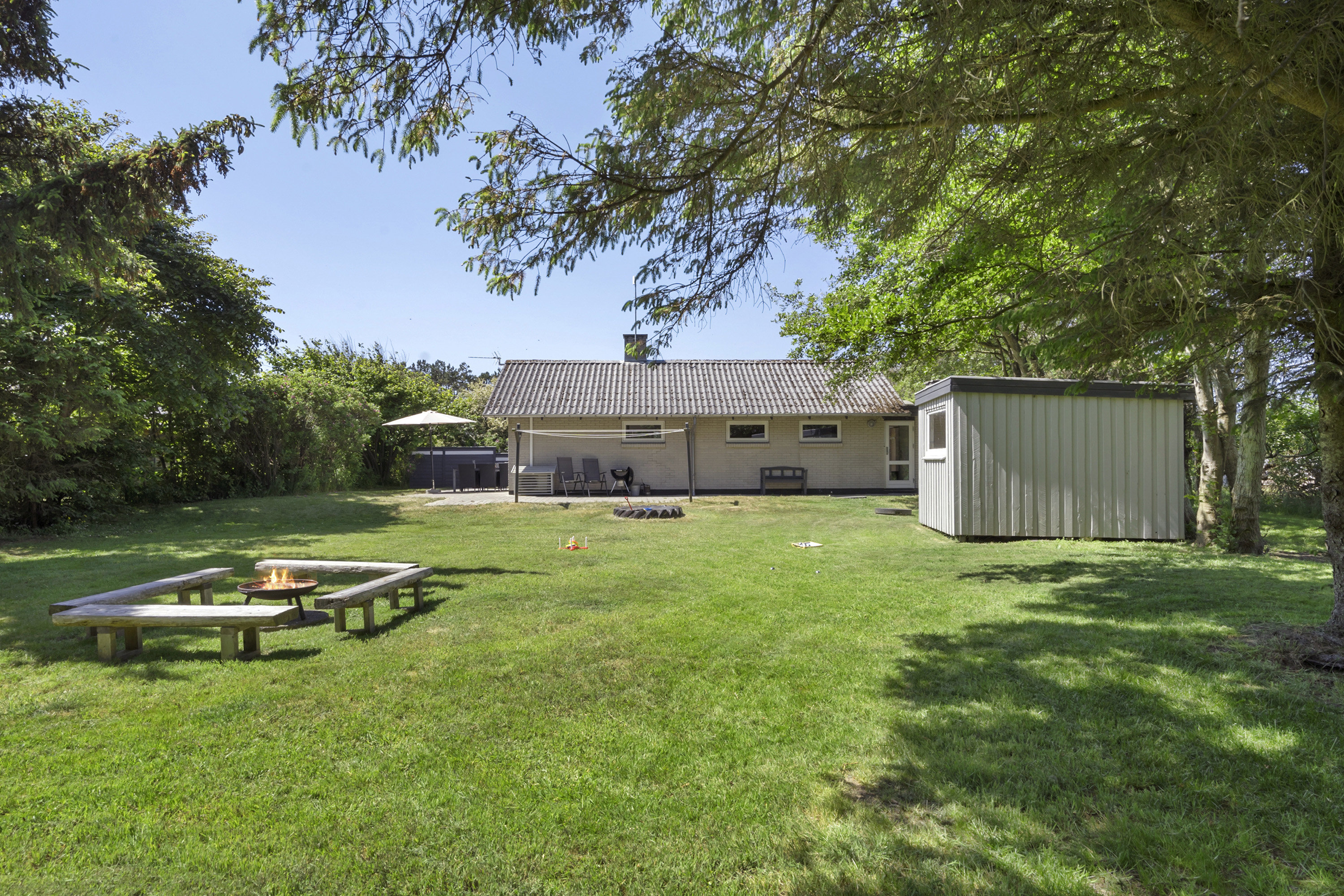 Fremhævet  billede i fuldskærmstilstand. Billede af Bjerregårdsvej 12, Bjerregaard, 6960 Hvide Sande