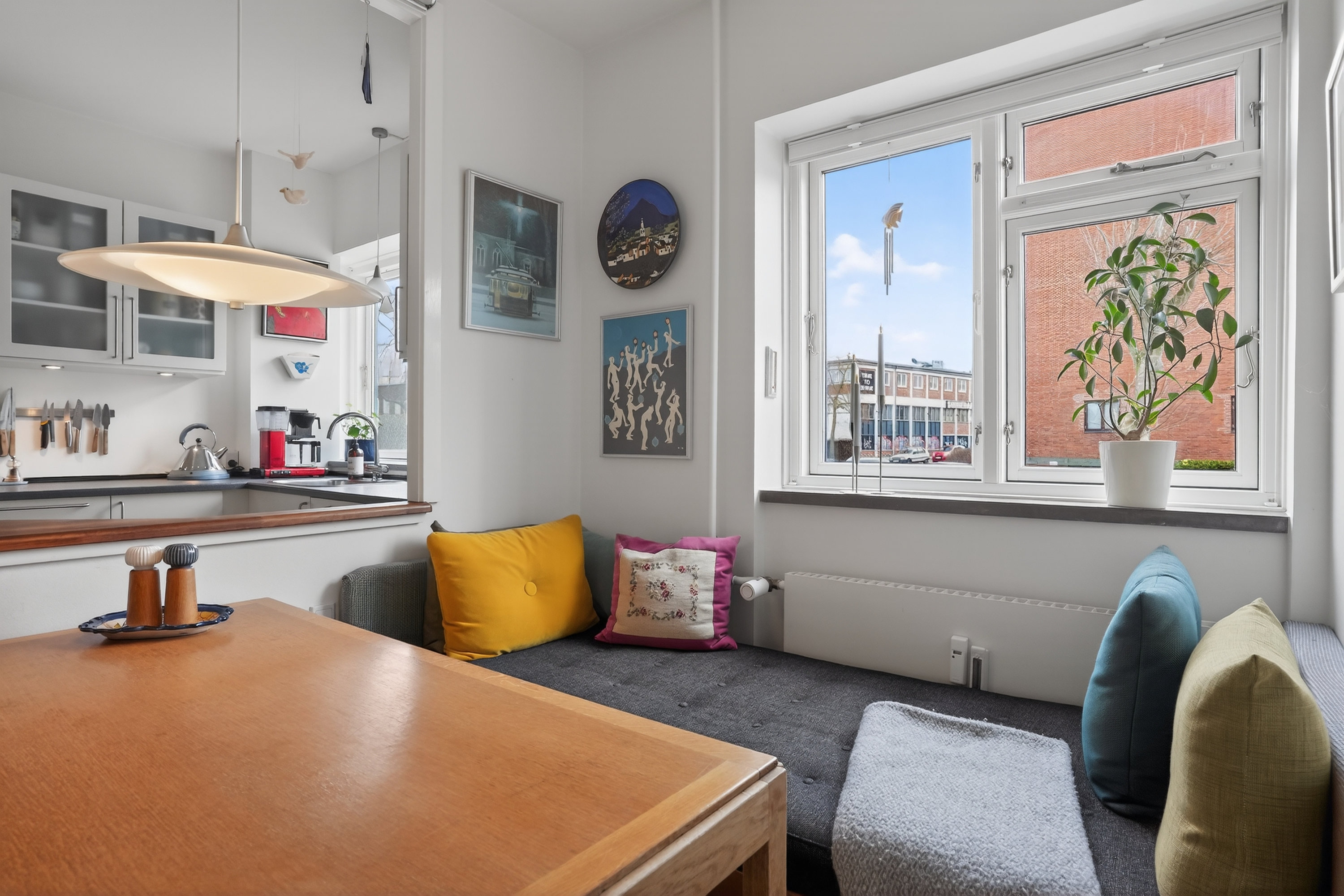 Fremhævet køkken billede i fuldskærmstilstand. Billede af Lyshøjgårdsvej 103, st.. 4., 2500 Valby