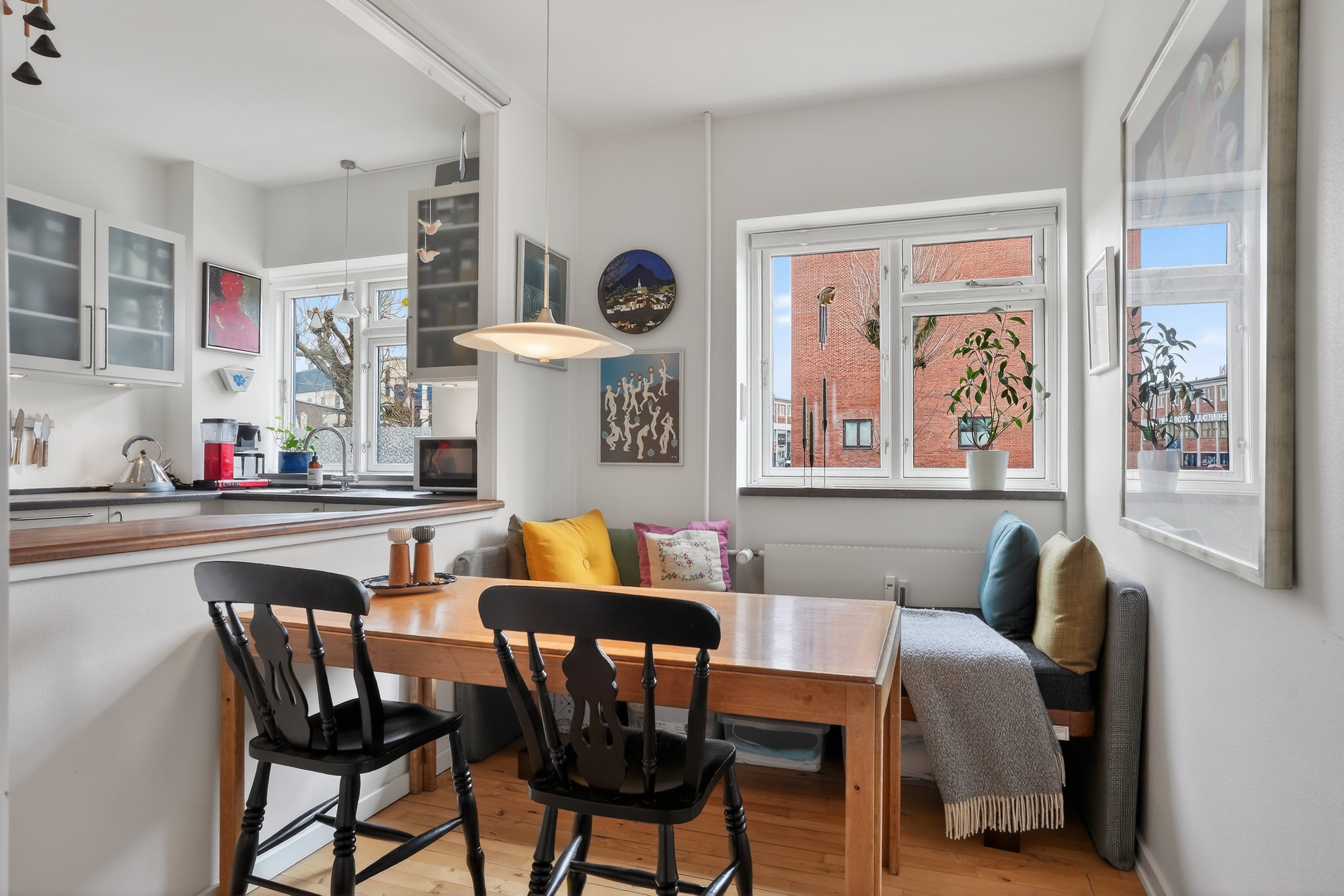 Fremhævet køkken billede i fuldskærmstilstand. Billede af Lyshøjgårdsvej 103, st.. 4., 2500 Valby