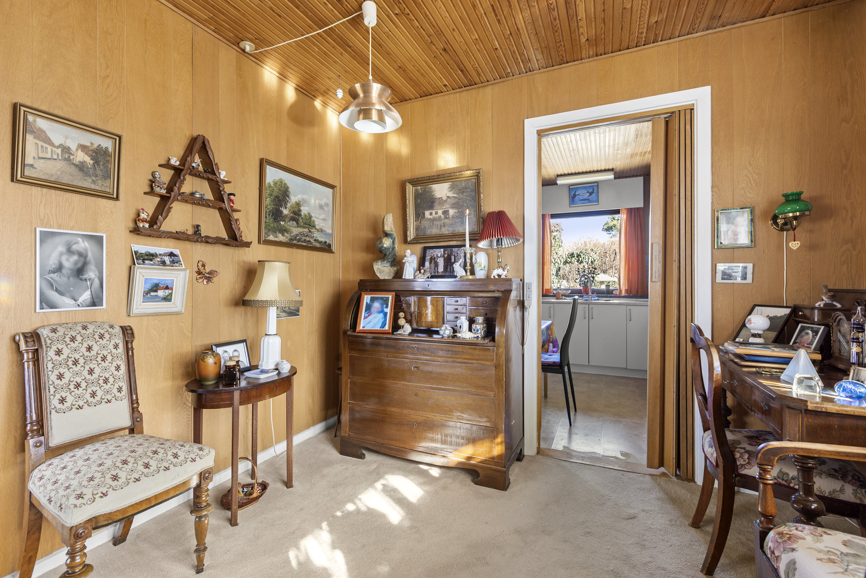 Fremhævet stue billede i fuldskærmstilstand. Billede af Hesselbjergvej 14, 4400 Kalundborg