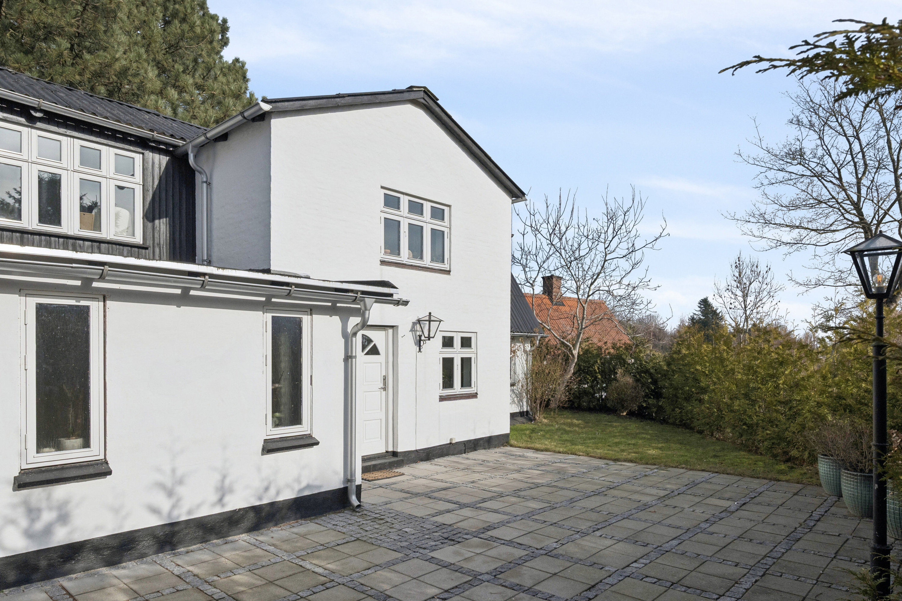 Fremhævet udendørs billede i fuldskærmstilstand. Billede af Høje Lønholt 12A, Lønholt, 3480 Fredensborg