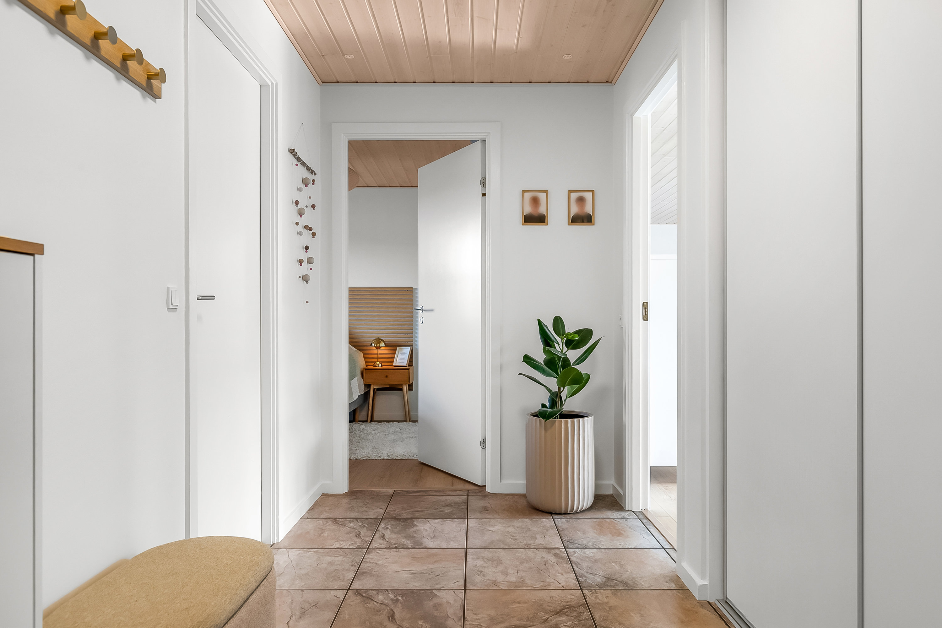 Fremhævet entré billede i fuldskærmstilstand. Billede af Ådalsparken 22, Vonsild, 6000 Kolding