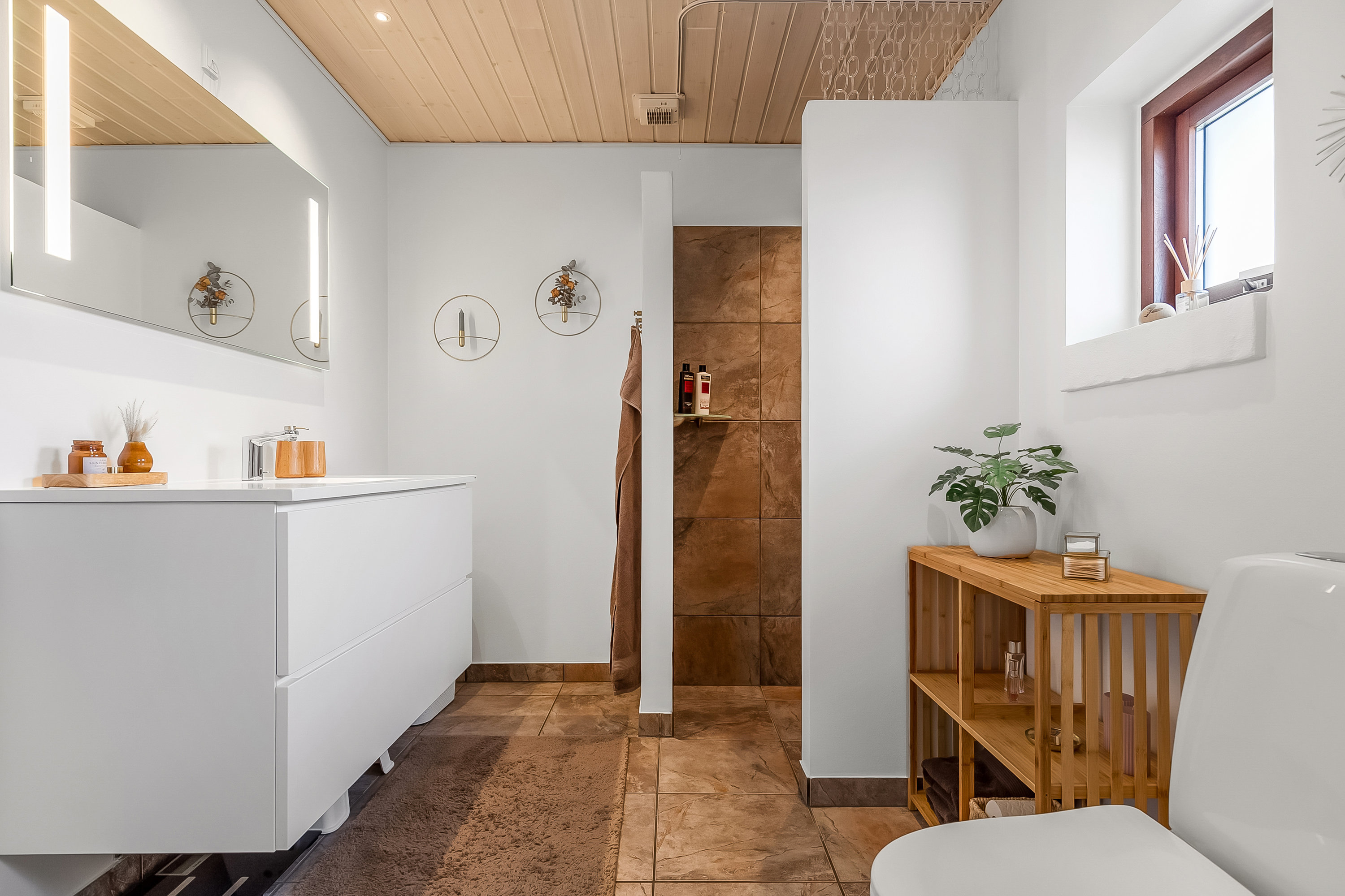 Fremhævet badeværelse billede i fuldskærmstilstand. Billede af Ådalsparken 22, Vonsild, 6000 Kolding