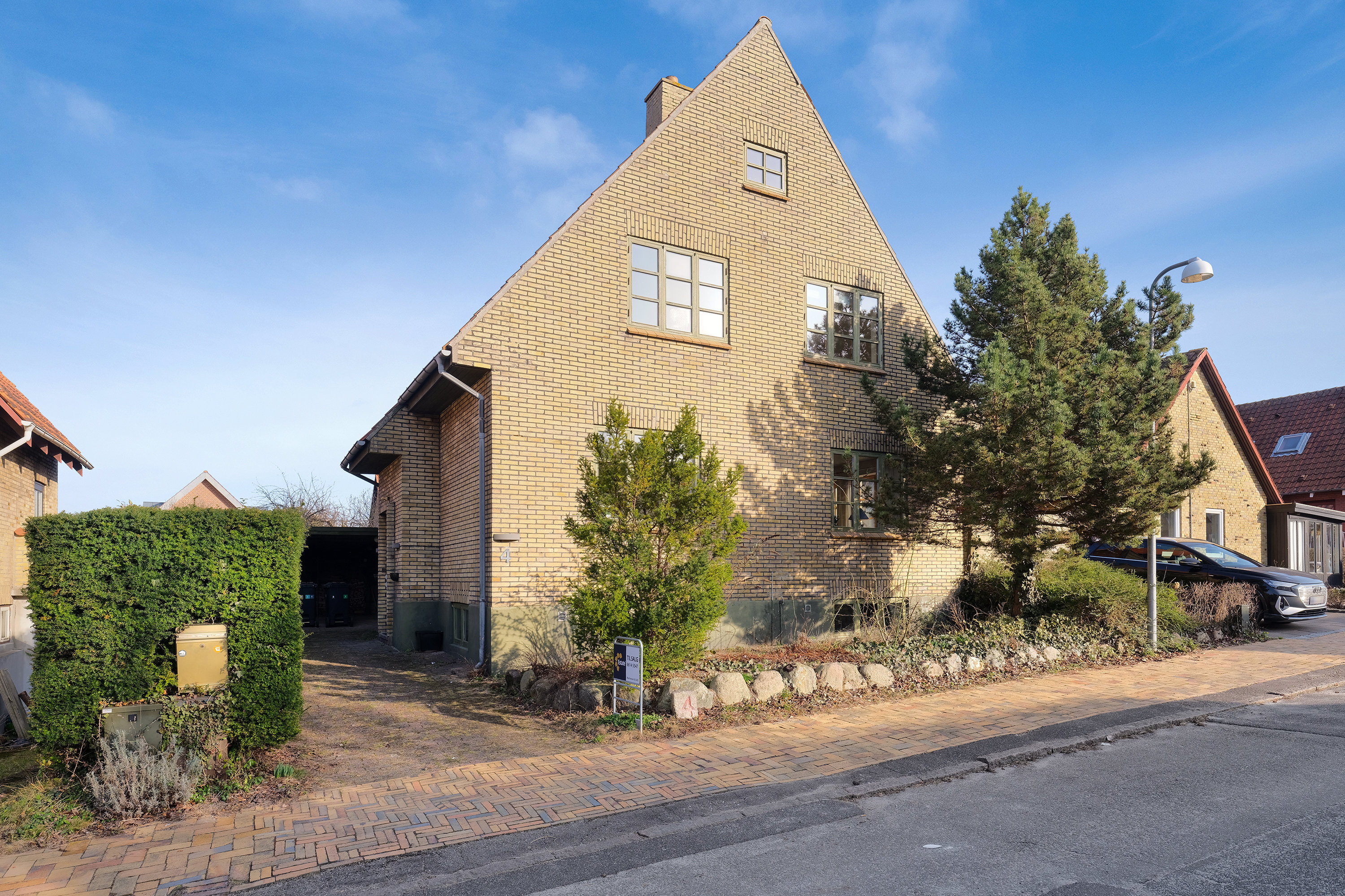 Fremhævet facade billede i fuldskærmstilstand. Billede af Ellingersvej 4, 5230 Odense M