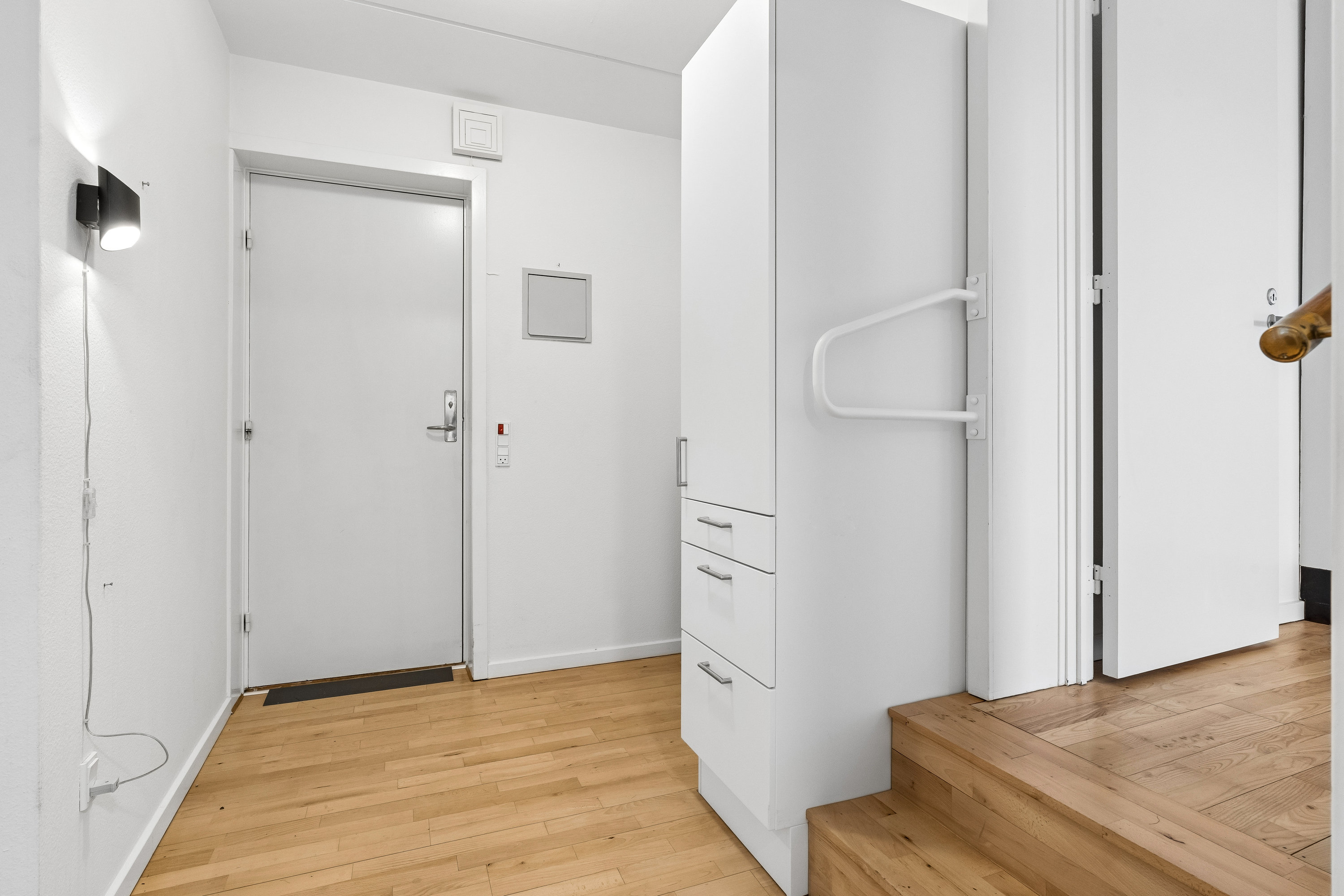 Fremhævet gang billede i fuldskærmstilstand. Billede af Skovparken 2A, st.., 9000 Aalborg