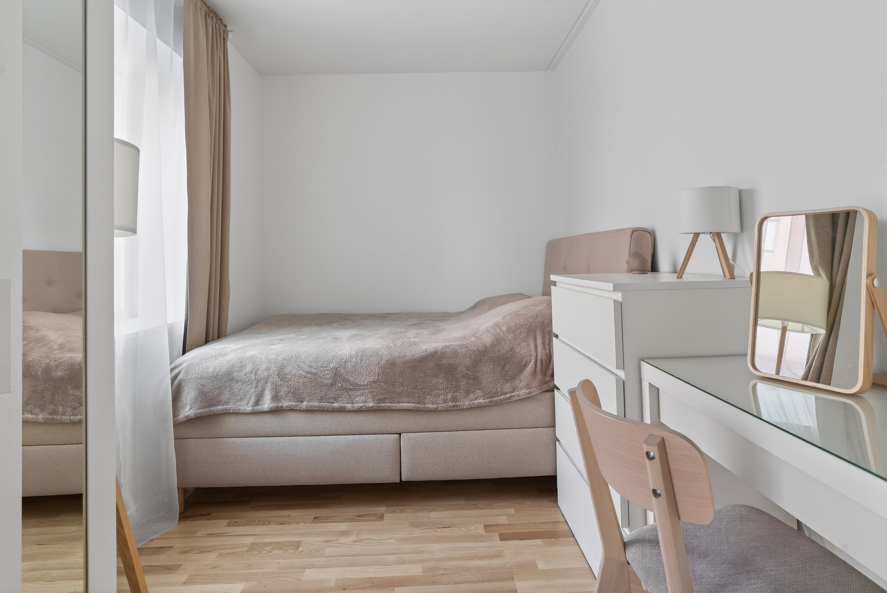 Fremhævet værelse billede i fuldskærmstilstand. Billede af Tove Maës Vej 4, st.. tv., 2500 Valby