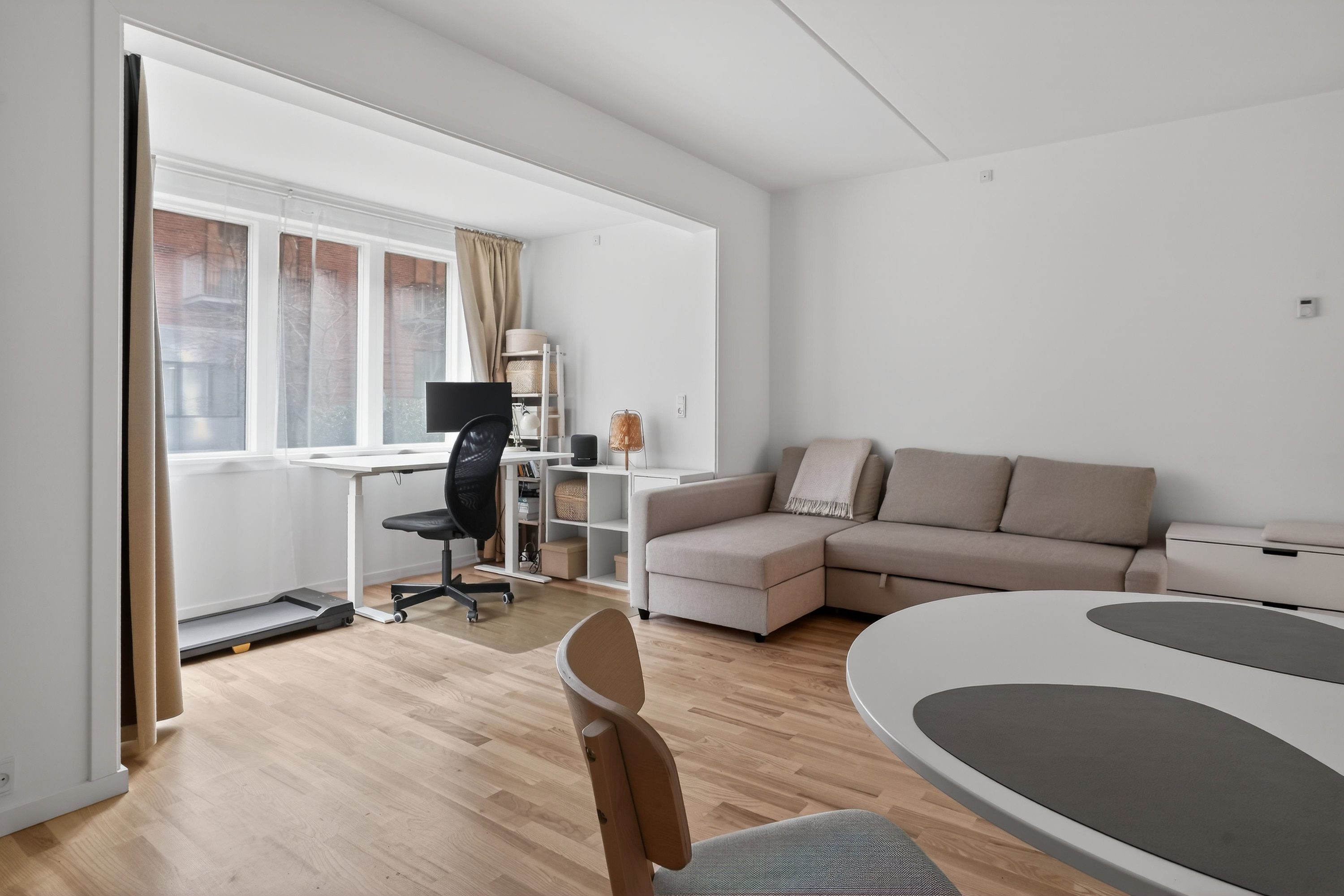 Fremhævet stue billede i fuldskærmstilstand. Billede af Tove Maës Vej 4, st.. tv., 2500 Valby