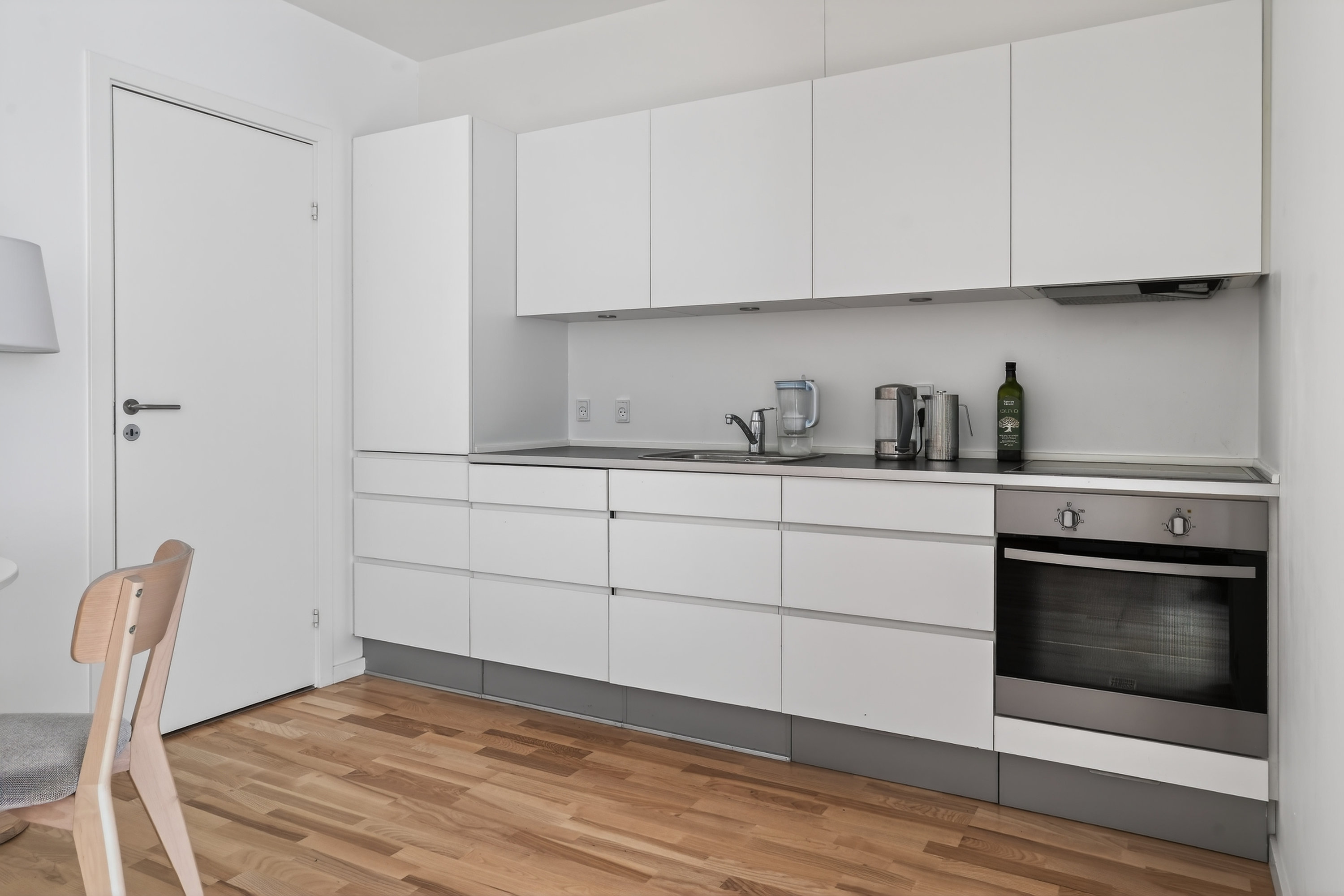 Fremhævet køkken billede i fuldskærmstilstand. Billede af Tove Maës Vej 4, st.. tv., 2500 Valby