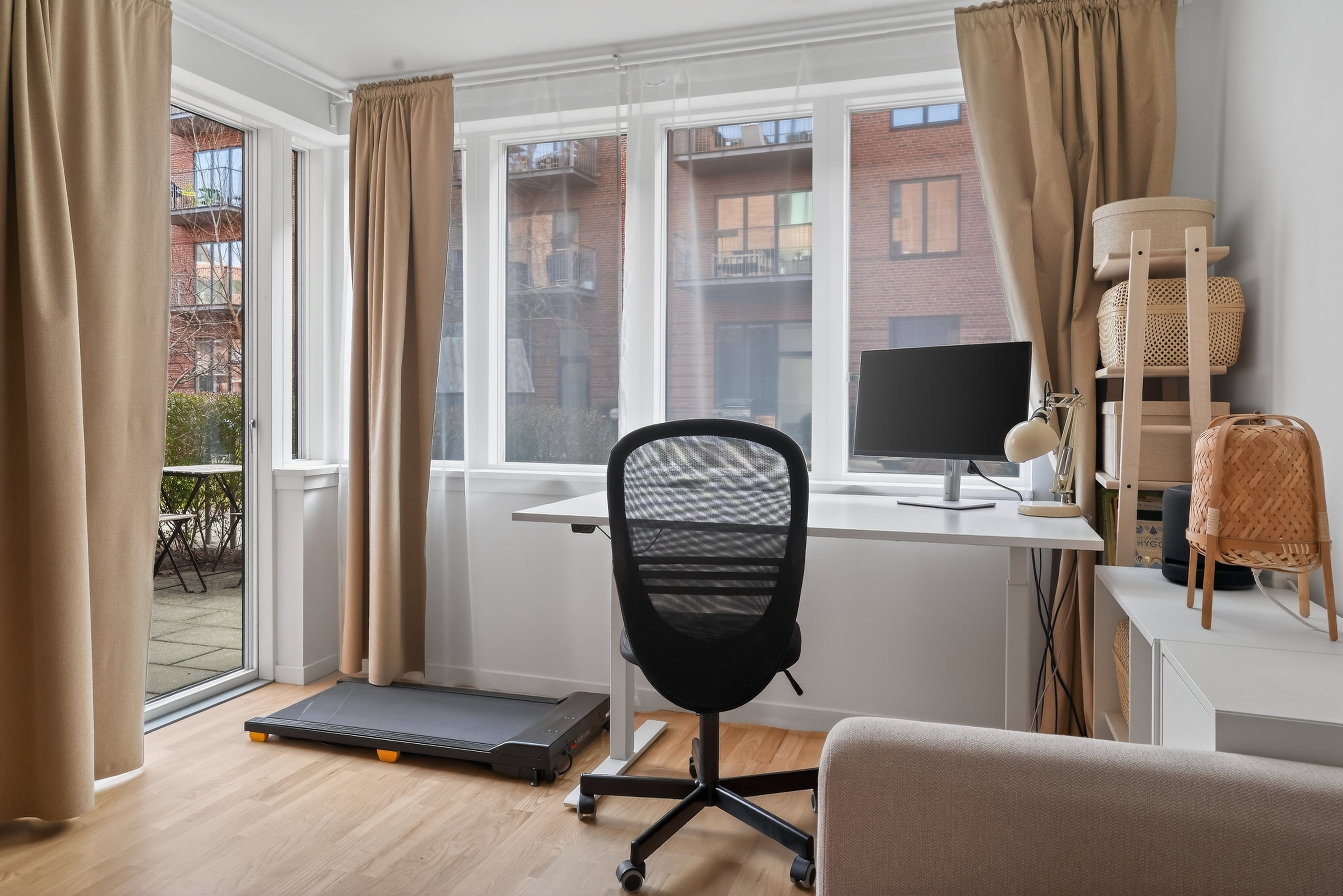 Fremhævet stue billede i fuldskærmstilstand. Billede af Tove Maës Vej 4, st.. tv., 2500 Valby