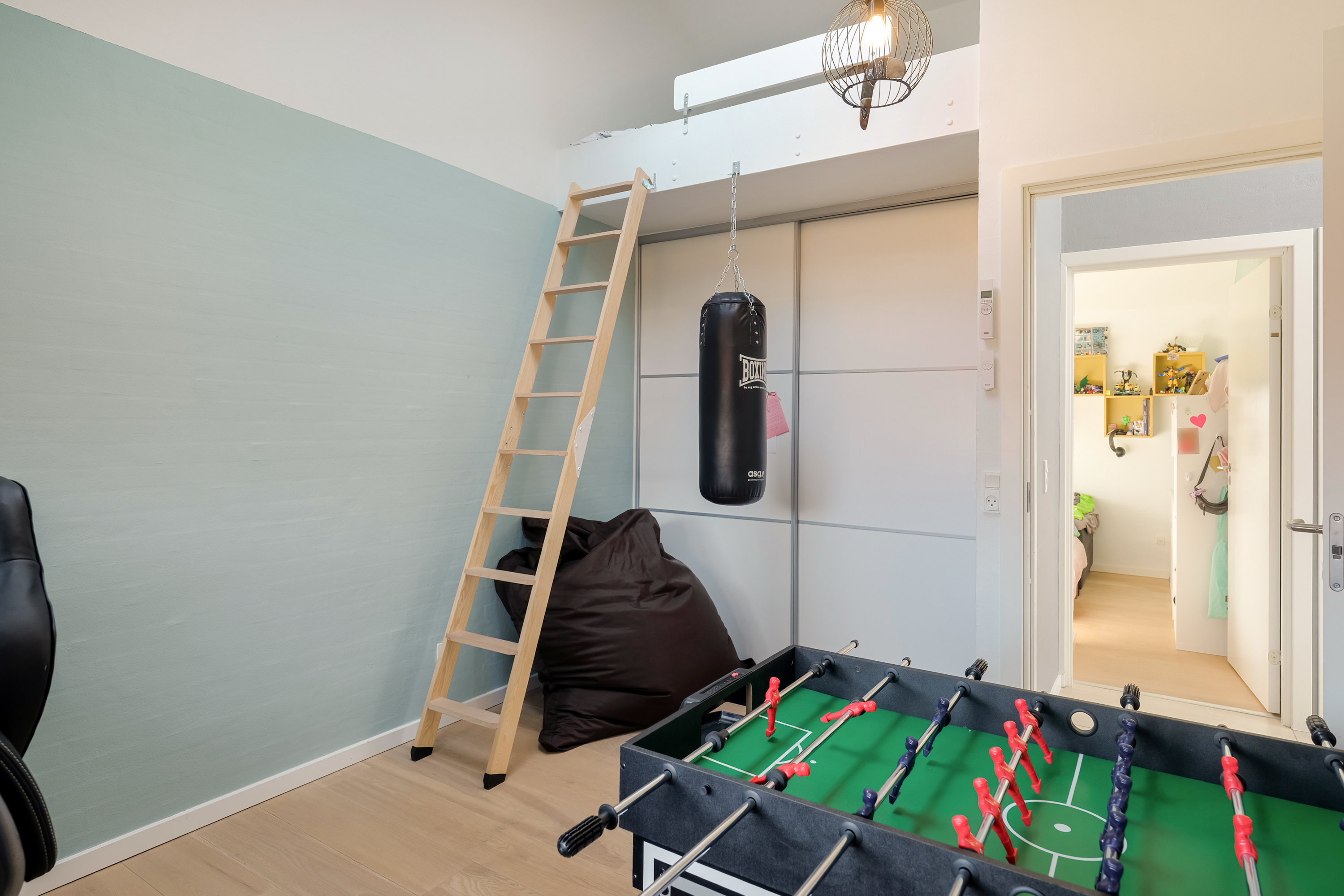 Fremhævet værelse billede i fuldskærmstilstand. Billede af Rømøvænget 135, 5500 Middelfart