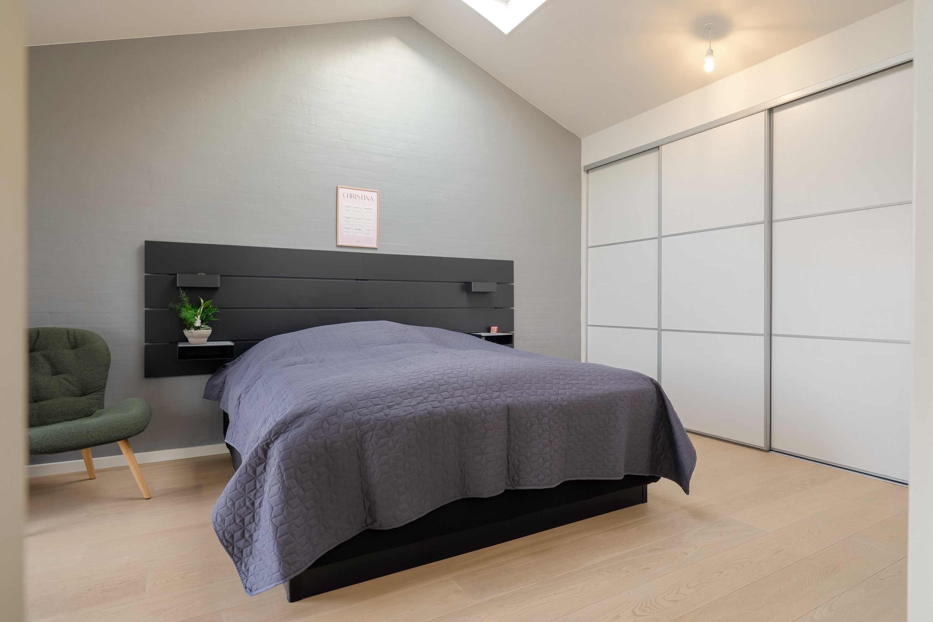 Fremhævet soveværelse billede i fuldskærmstilstand. Billede af Rømøvænget 135, 5500 Middelfart