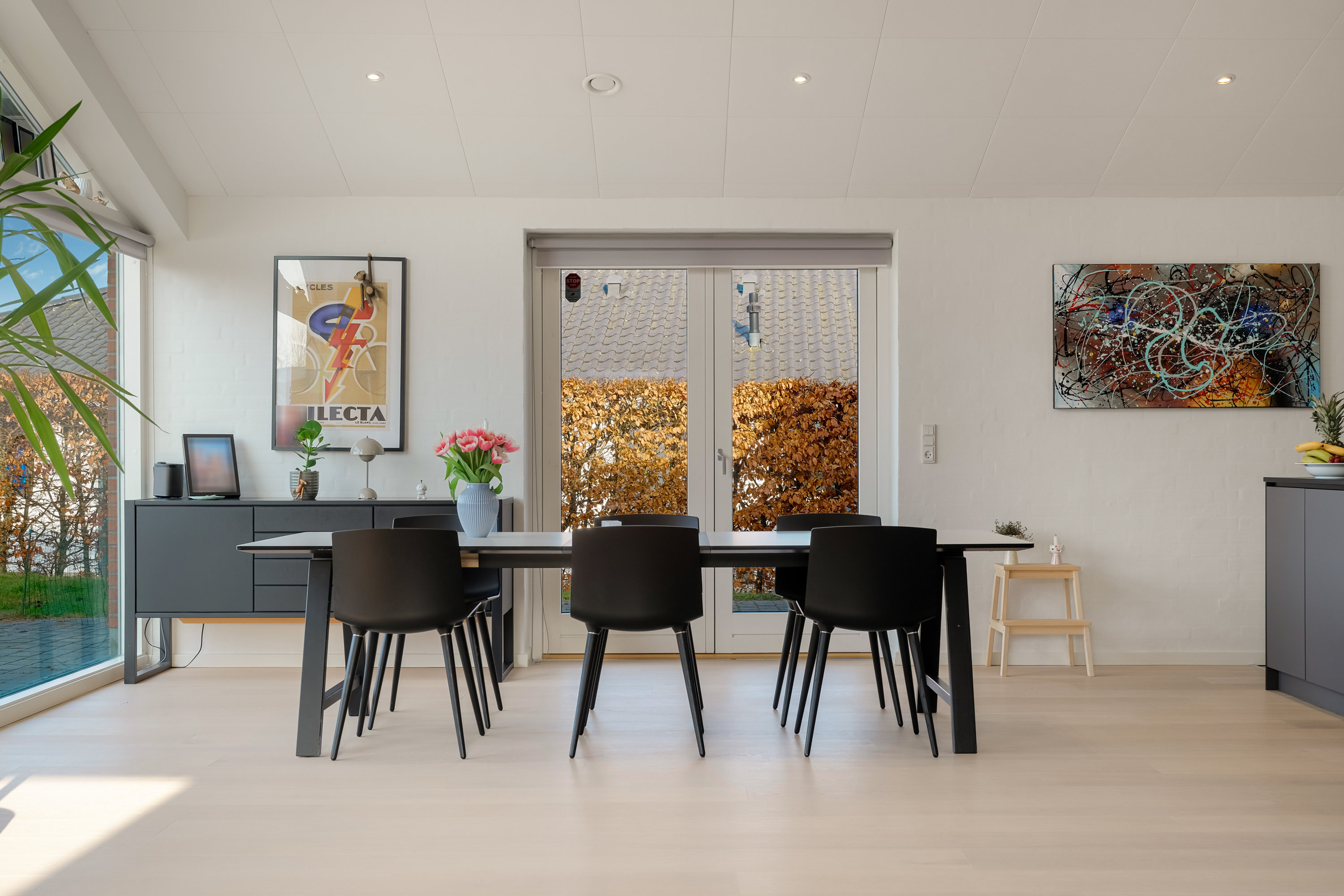 Fremhævet stue billede i fuldskærmstilstand. Billede af Rømøvænget 135, 5500 Middelfart