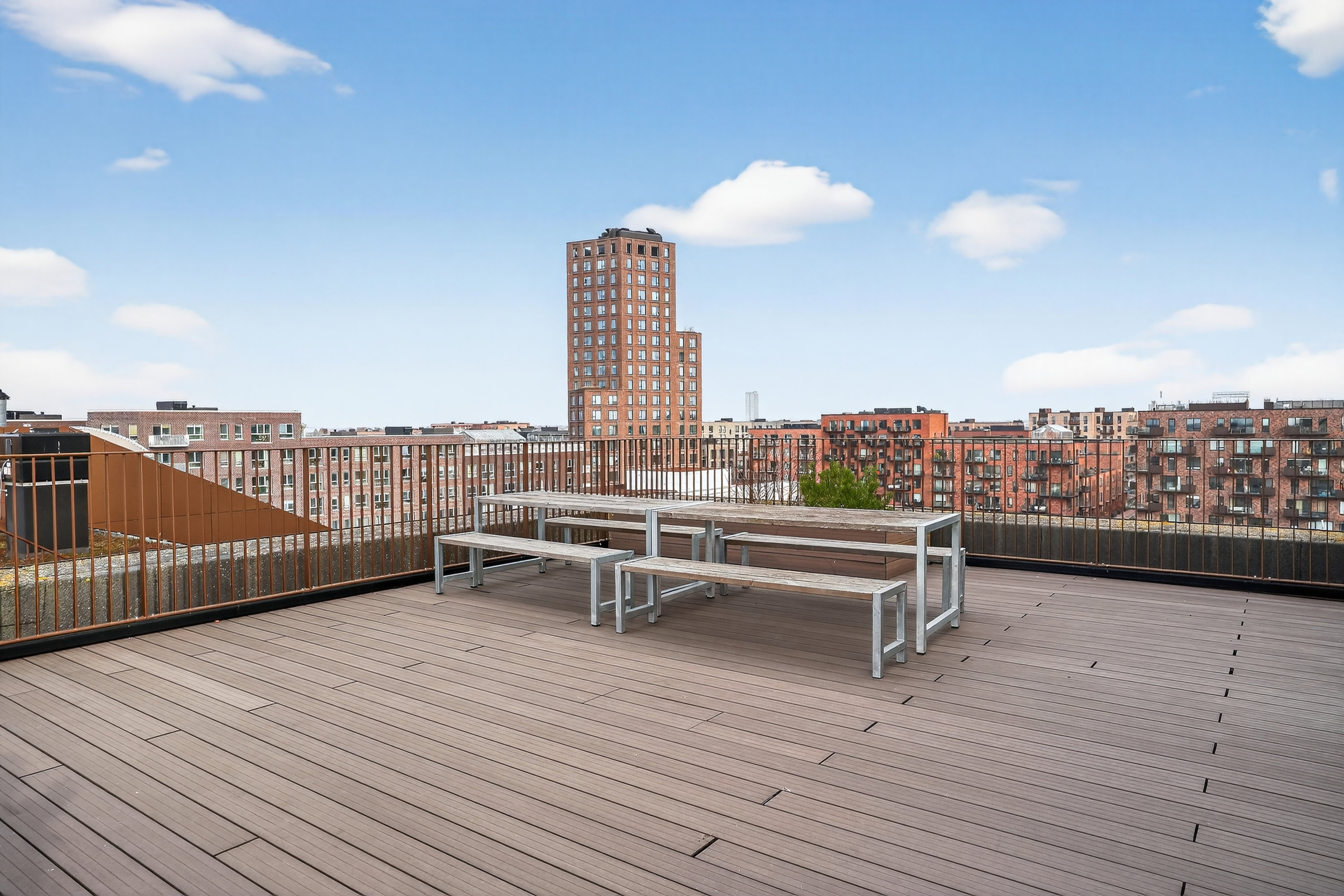 Fremhævet terrasse billede i fuldskærmstilstand. Billede af Paradisæblevej 82, st.. 1., 2500 Valby