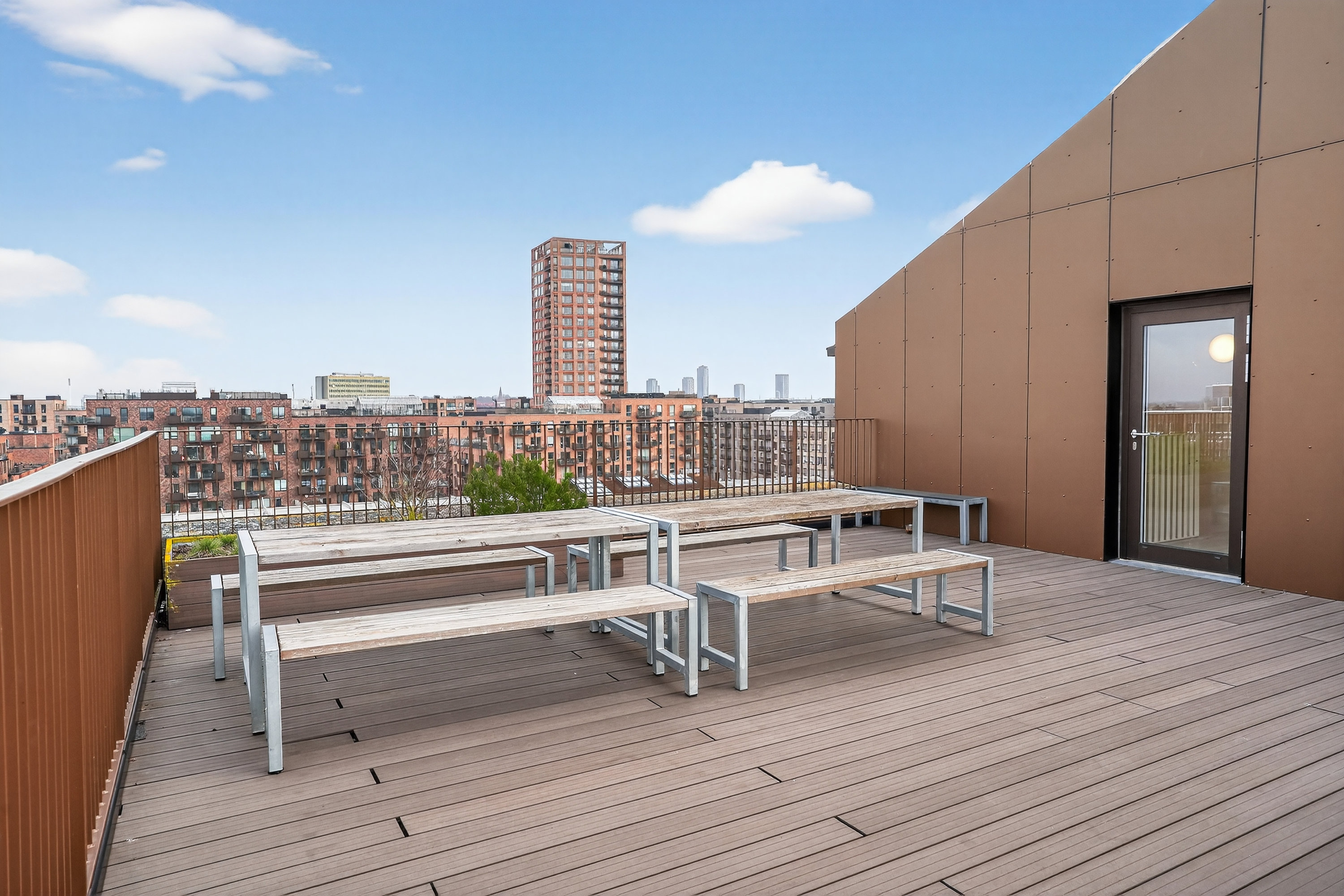 Fremhævet terrasse billede i fuldskærmstilstand. Billede af Paradisæblevej 82, st.. 1., 2500 Valby