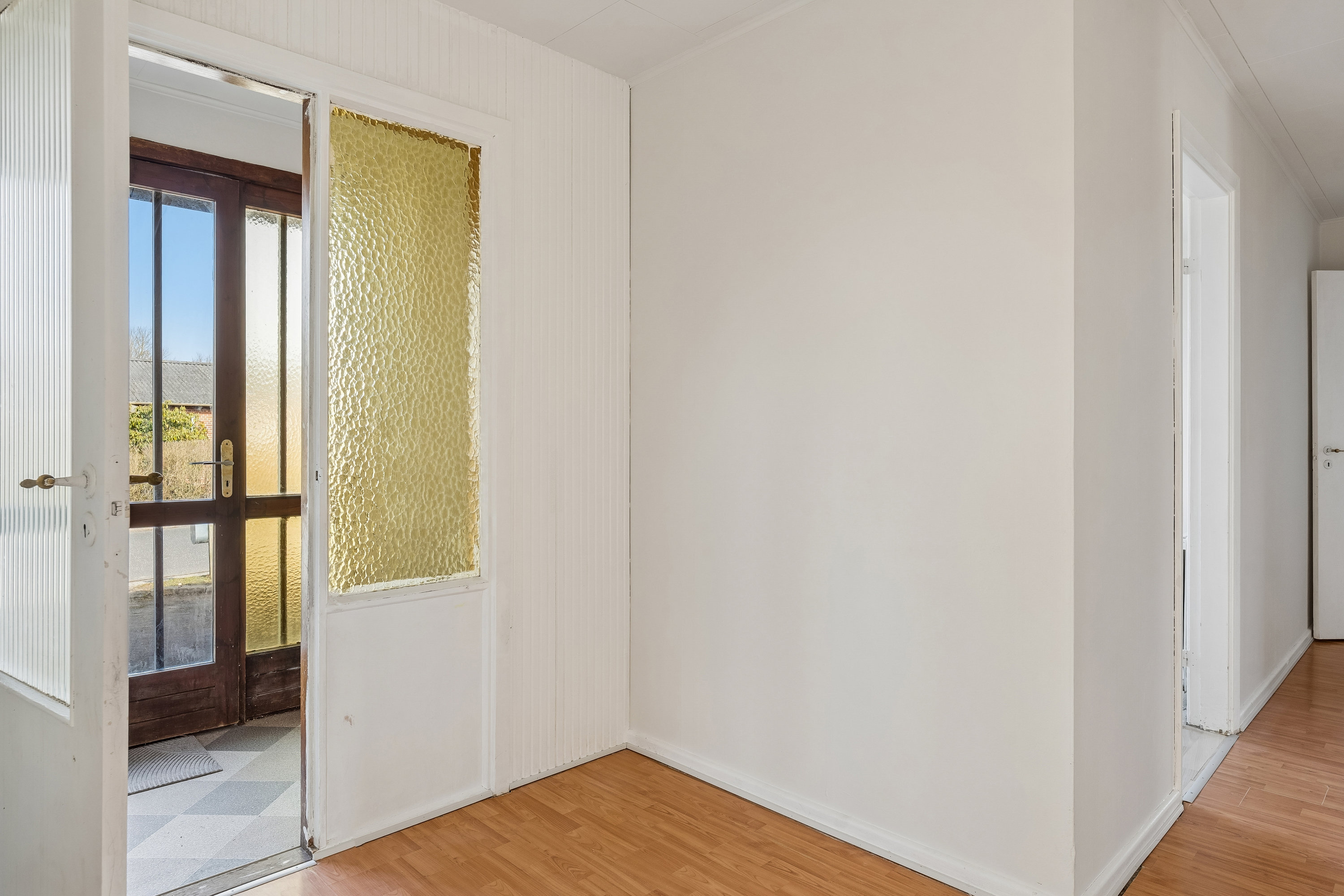 Fremhævet gang billede i fuldskærmstilstand. Billede af Toftevænget 1F, 8723 Løsning